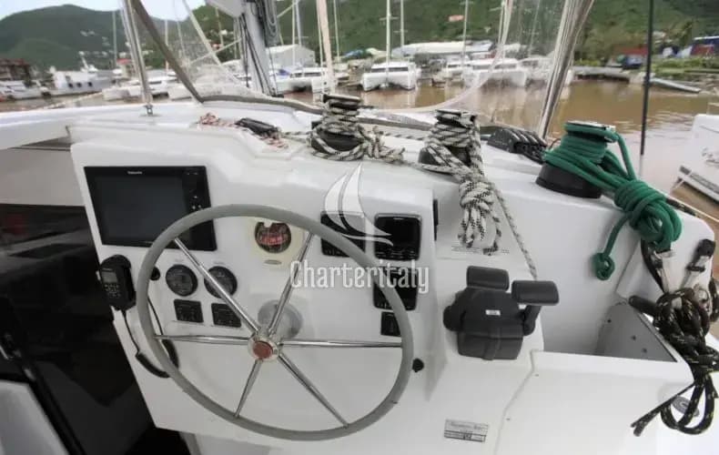 Lucia 40 - La Mer-Kat - 13