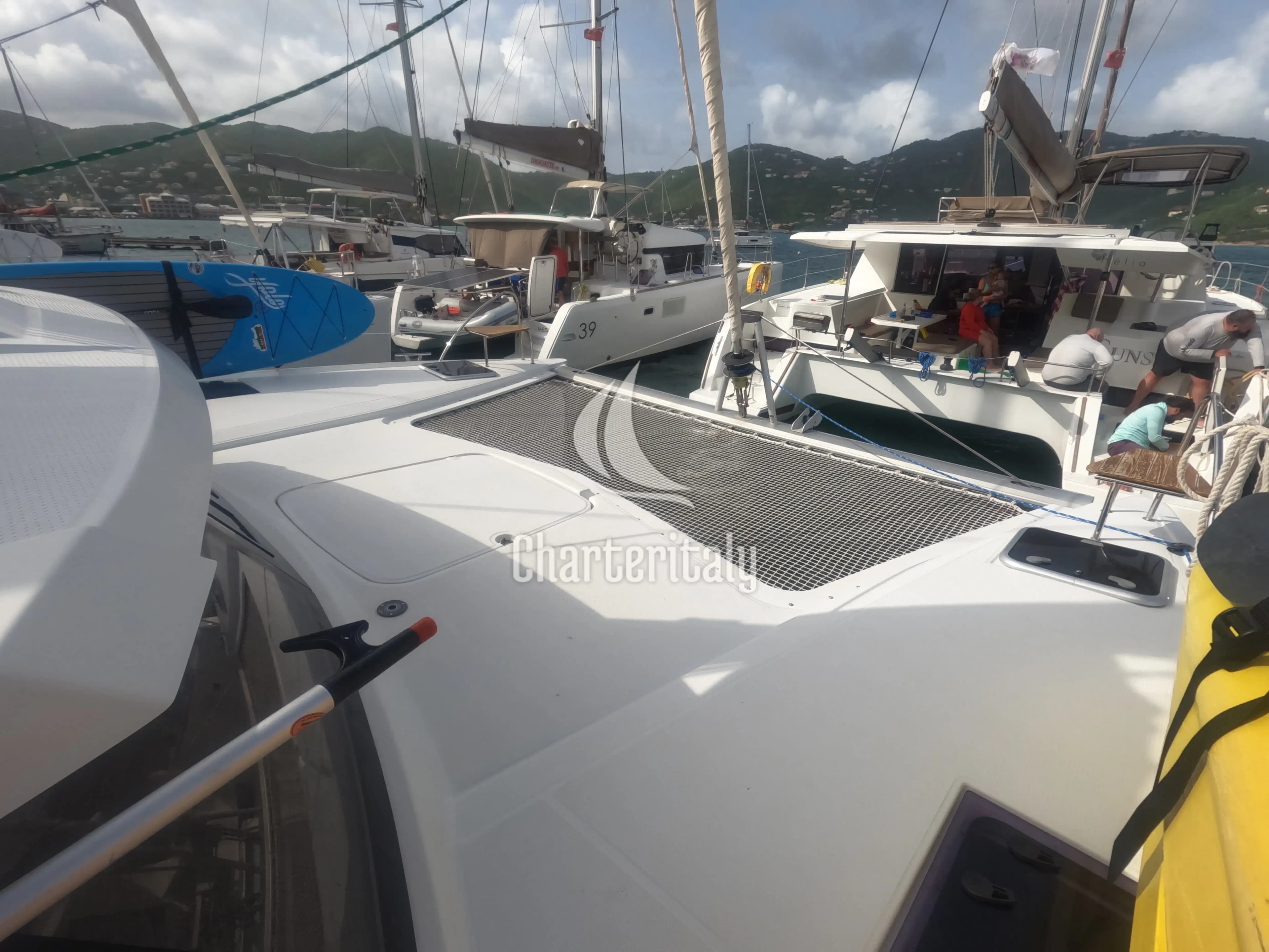 Lucia 40 - La Mer-Kat - 20