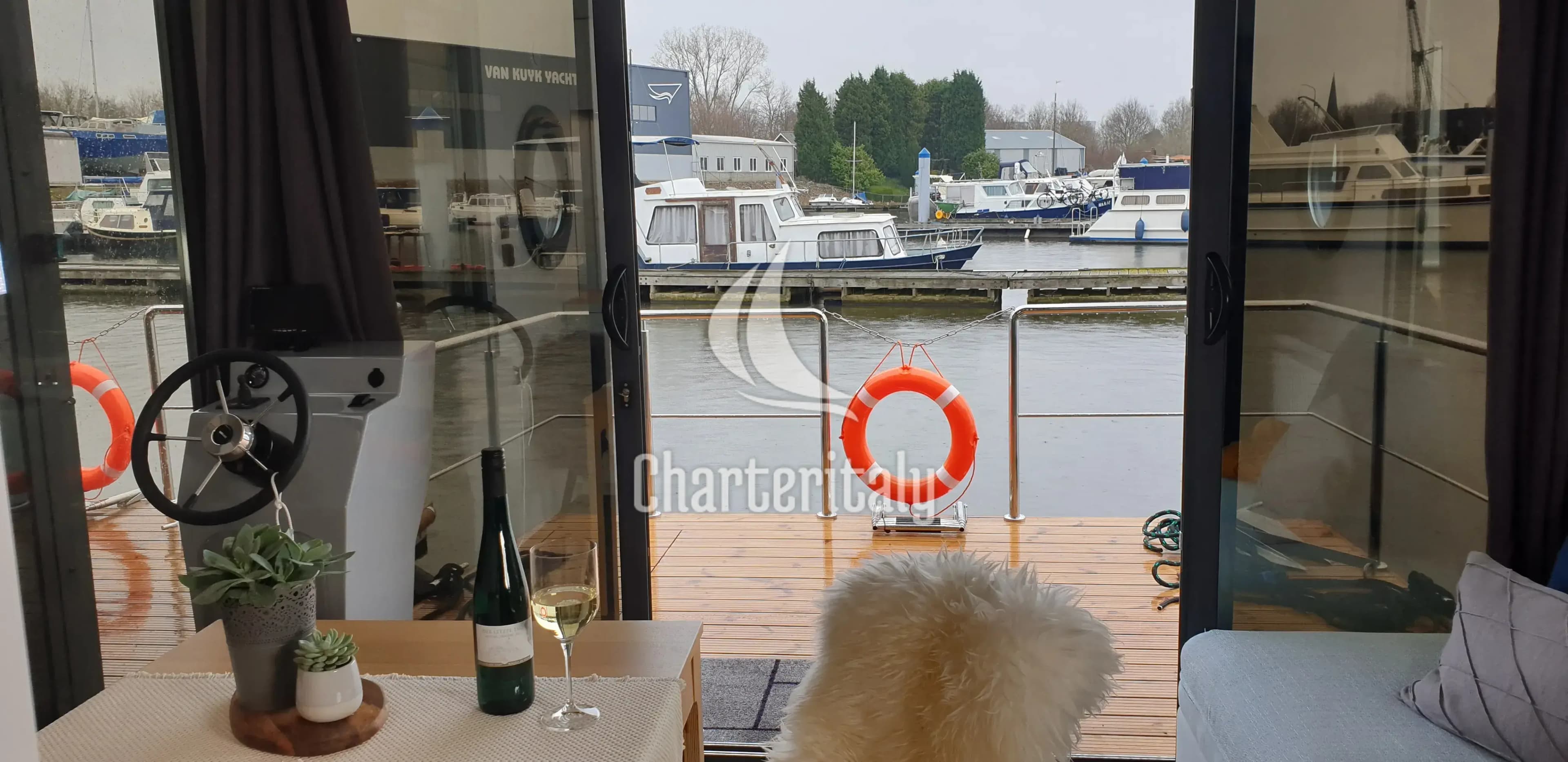 Houseboat - Copenhagen - 9