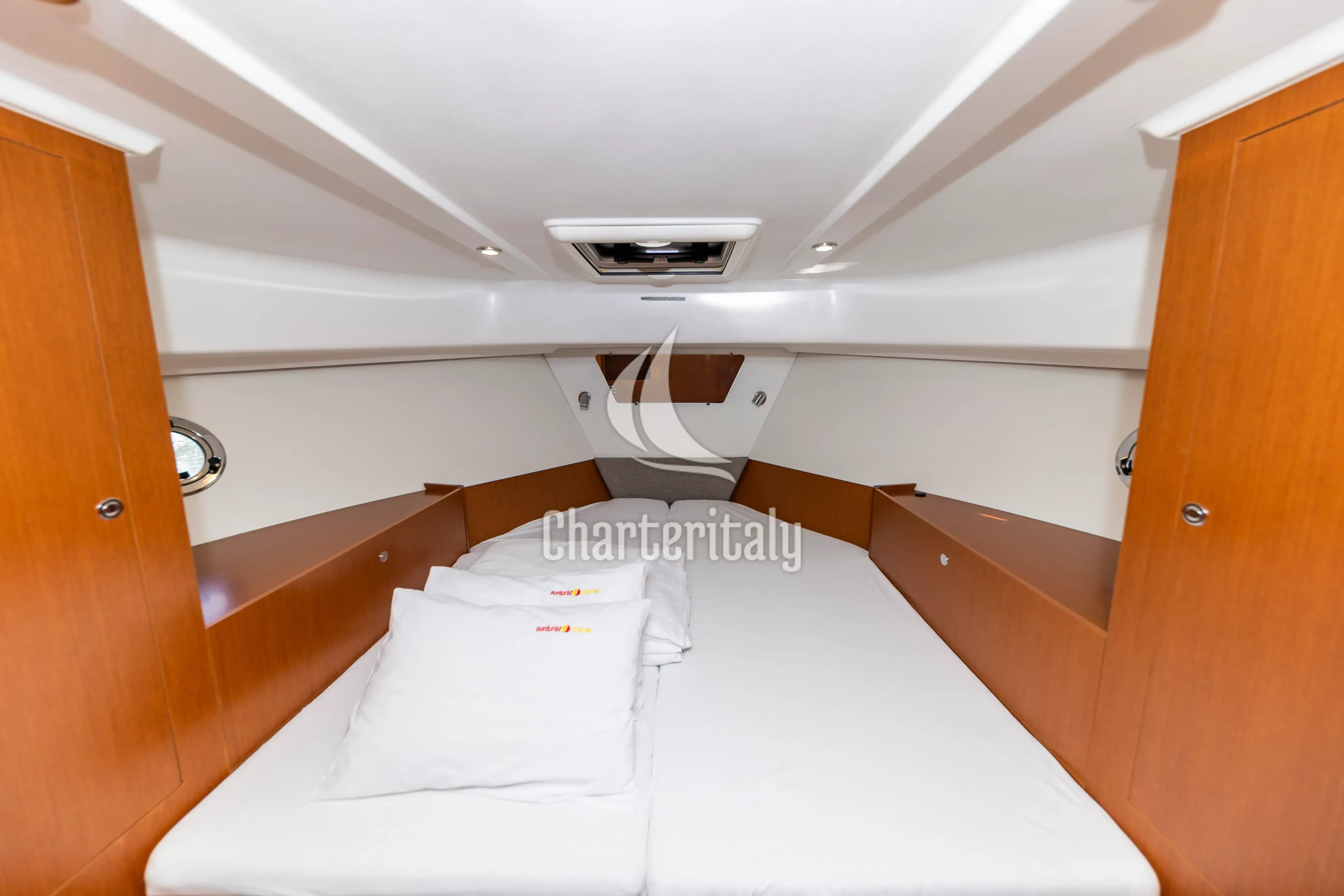 Swift Trawler 34 Fly - Blue Sky - 5