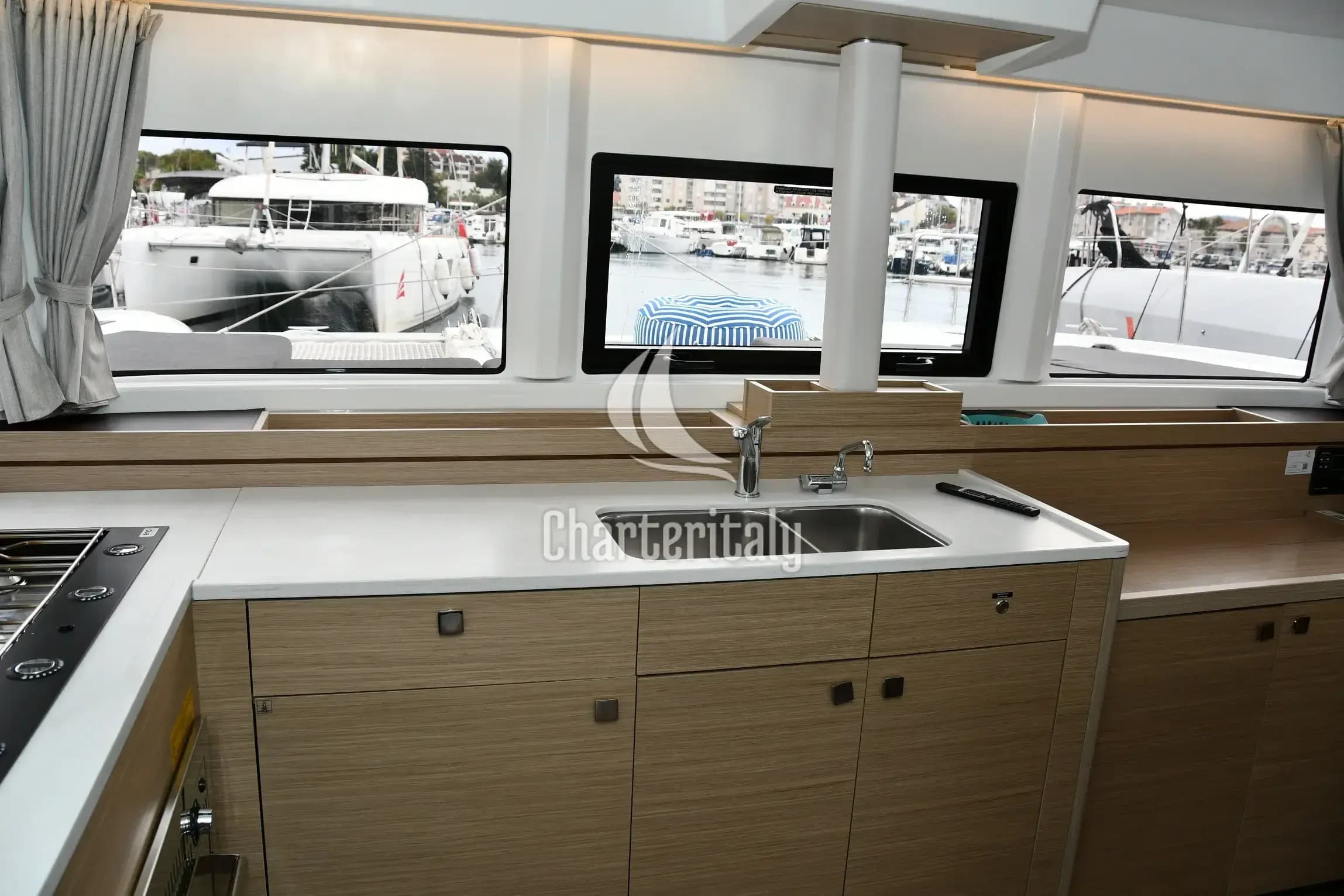 Lagoon 43 - 4 + 2 cab. - Bonnie - 19