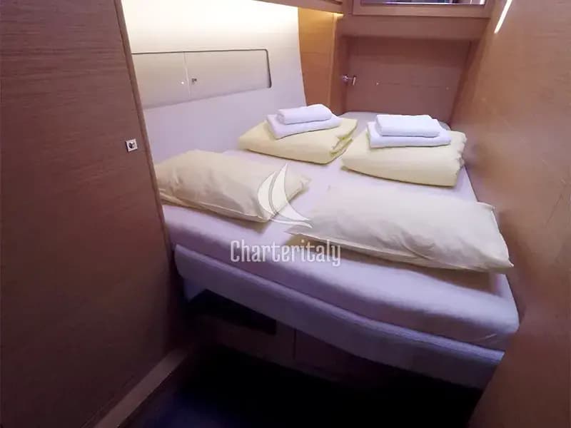 Dufour 470 - 4 cab. - Adelante - 12