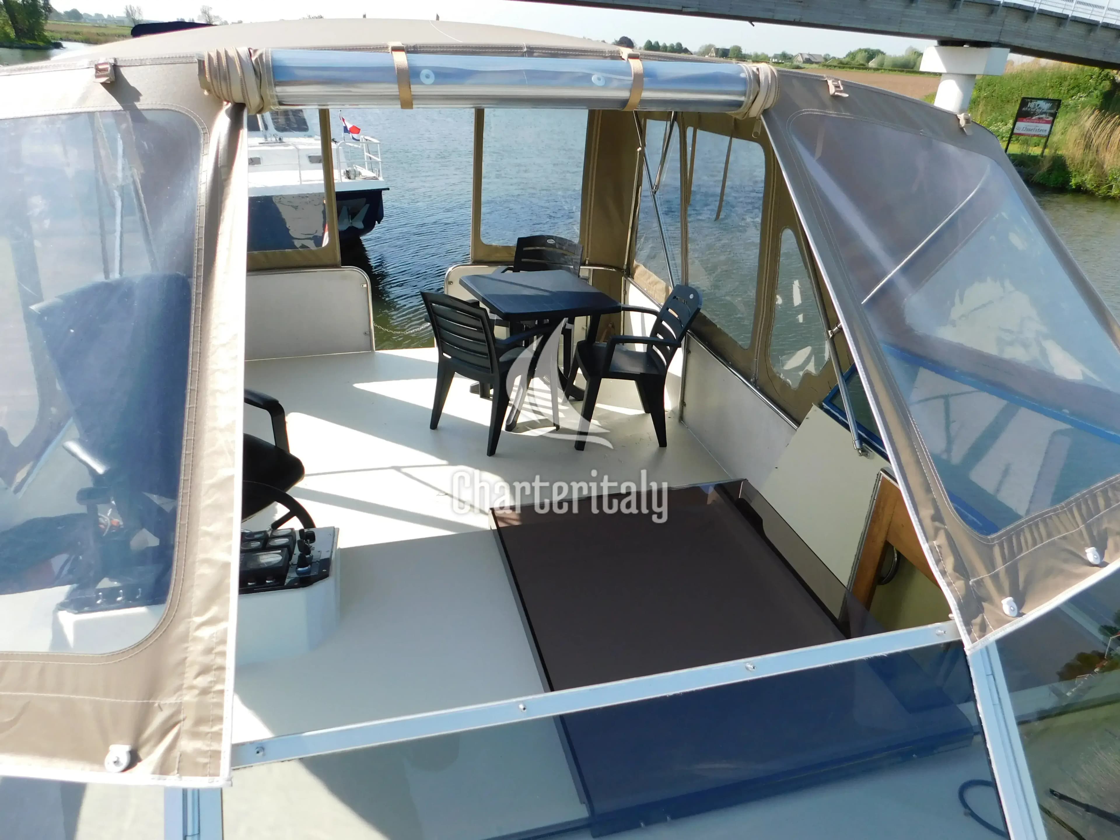 Figaro 3 - Stern - 2