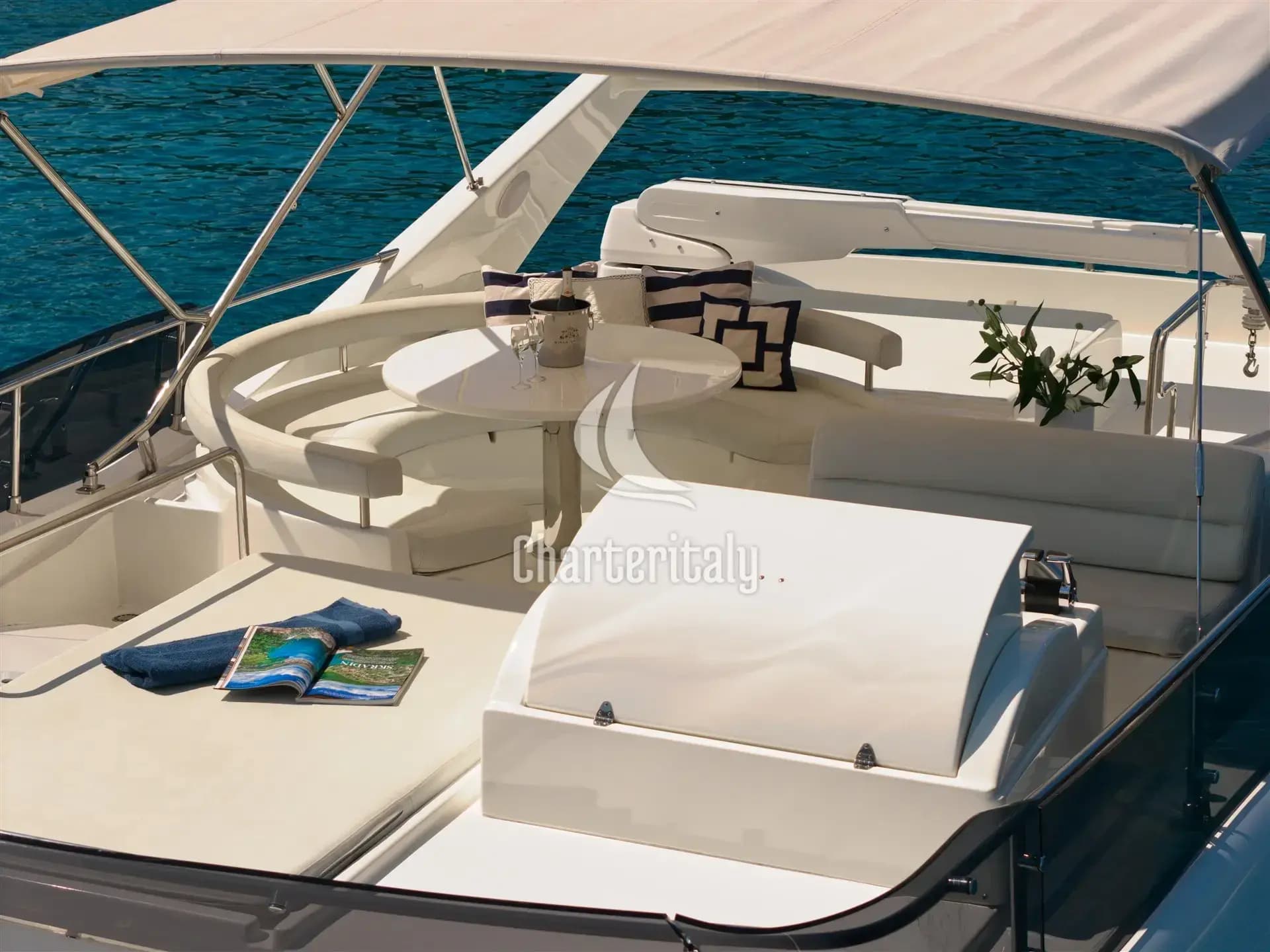 Ferretti 681 - Dominique - 3
