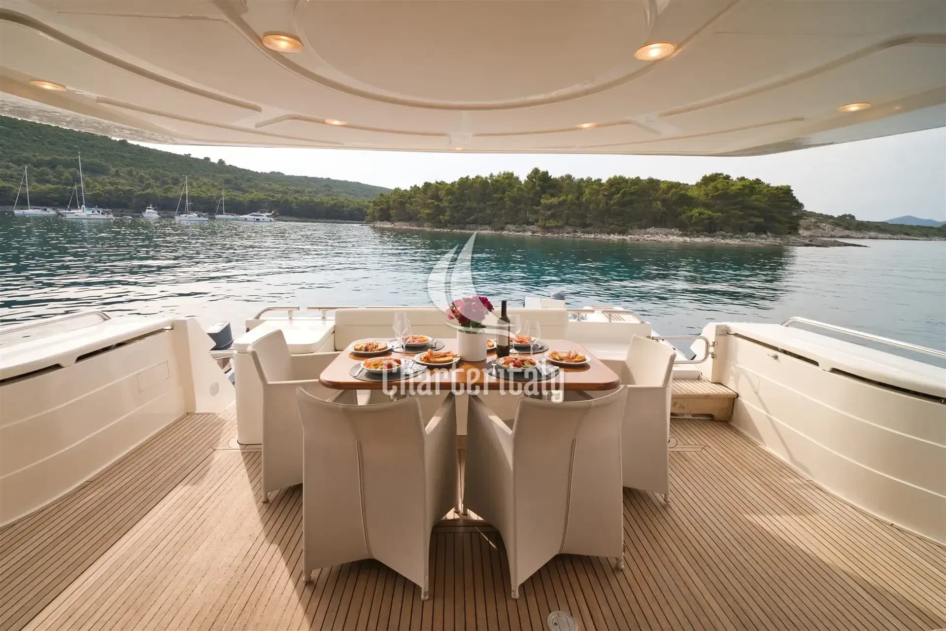 Ferretti 681 - Dominique - 14