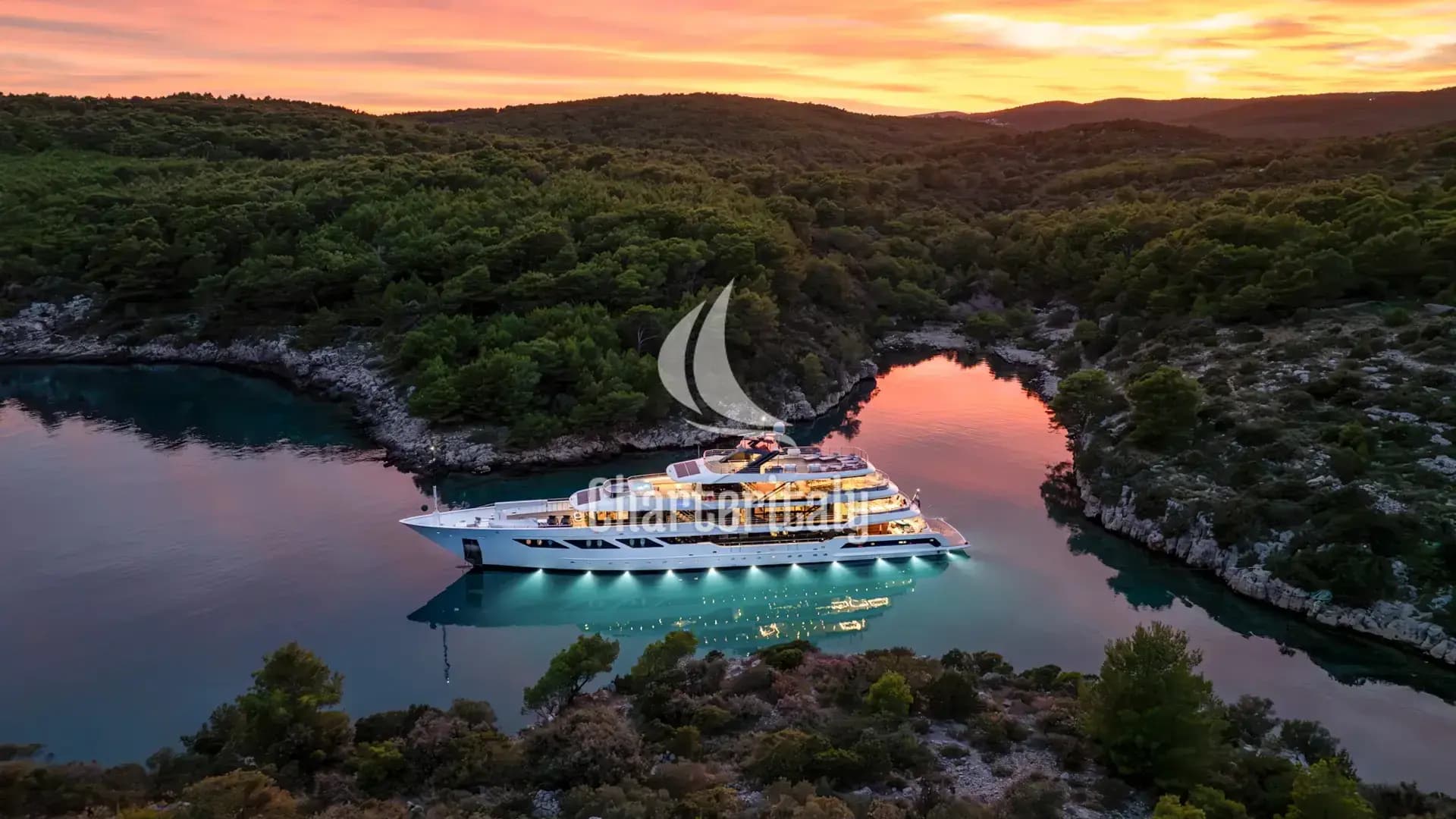Luxury Motor Yacht - ARGO - 28