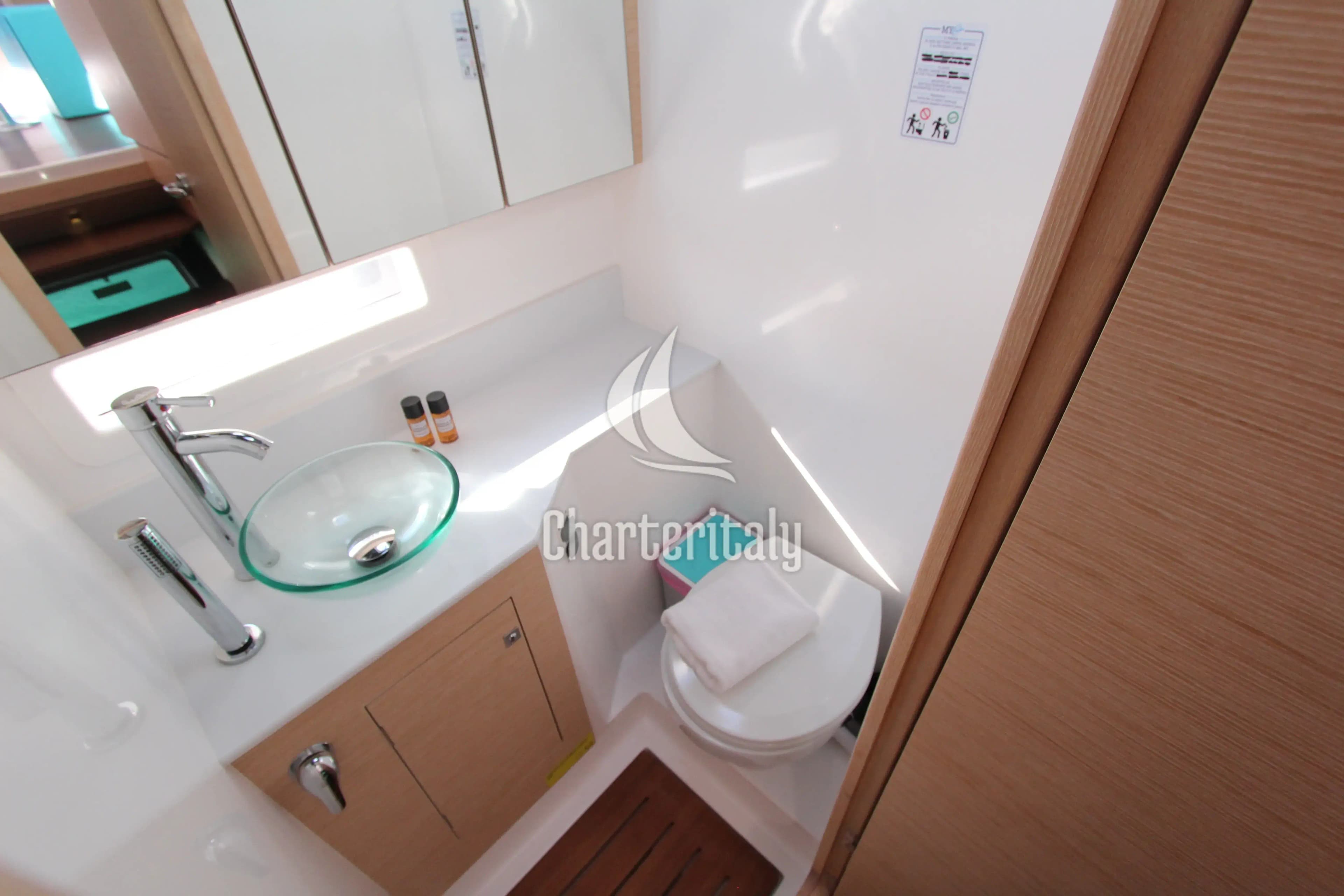 Dufour 48 Catamaran - 5 + 1 cab. - Amelie - 14