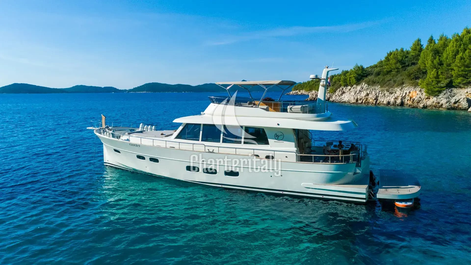 Motoryacht - Cloud 9 - 9