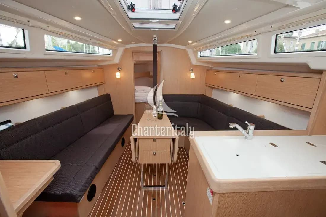 Bavaria Cruiser 34 Style - Aston - 6