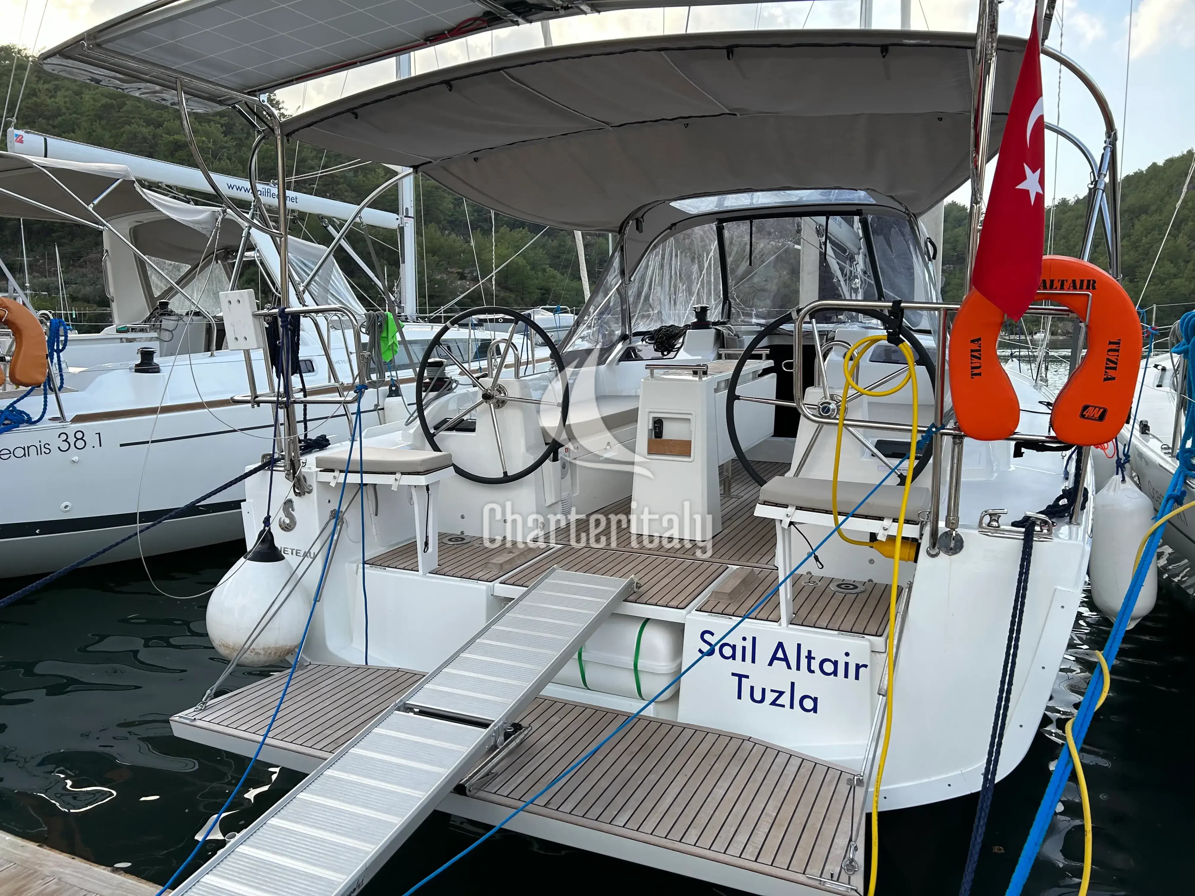 Oceanis 34.1 - Sail Altair 1 - 24