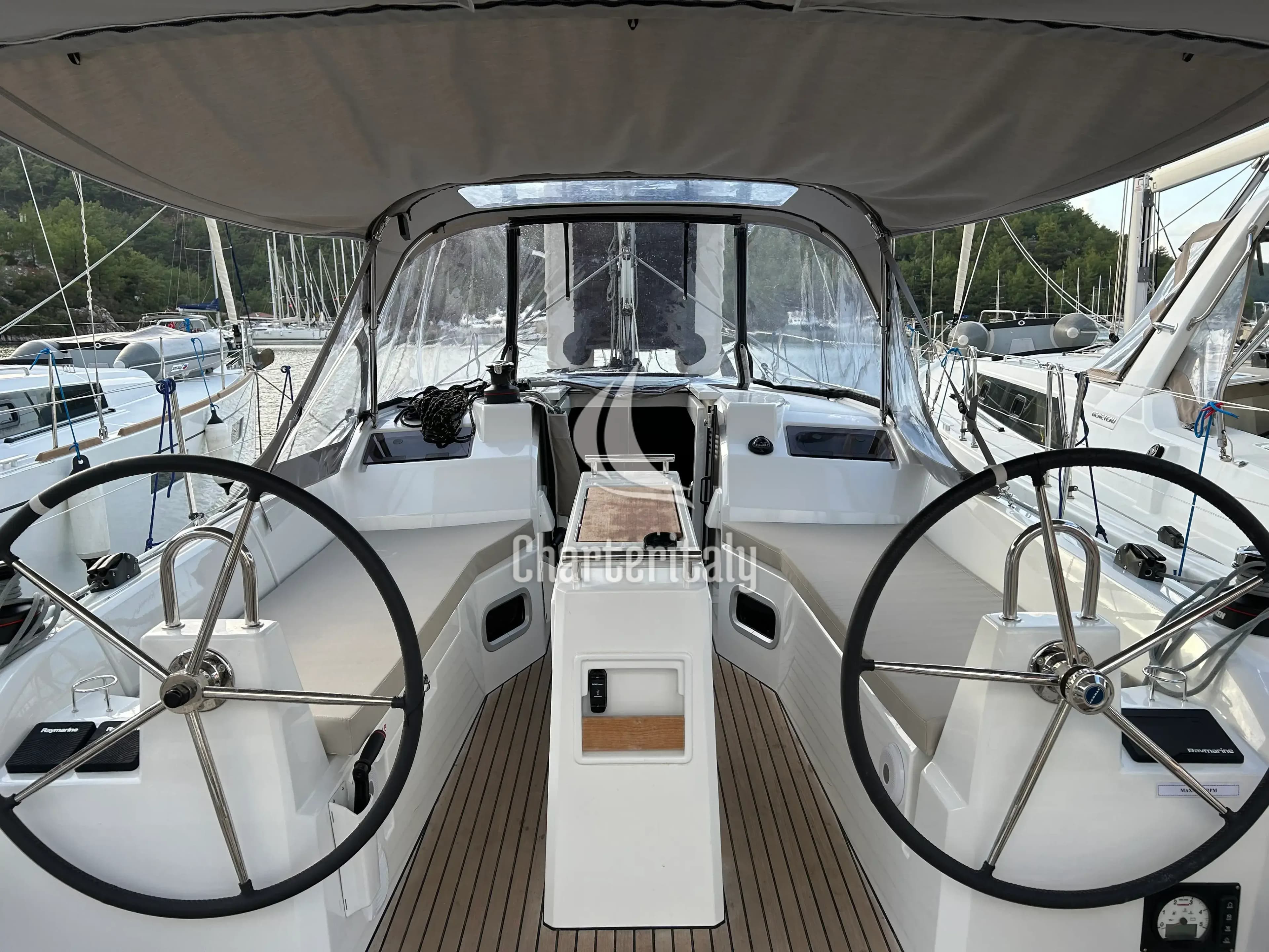 Oceanis 34.1 - Sail Altair 1 - 20
