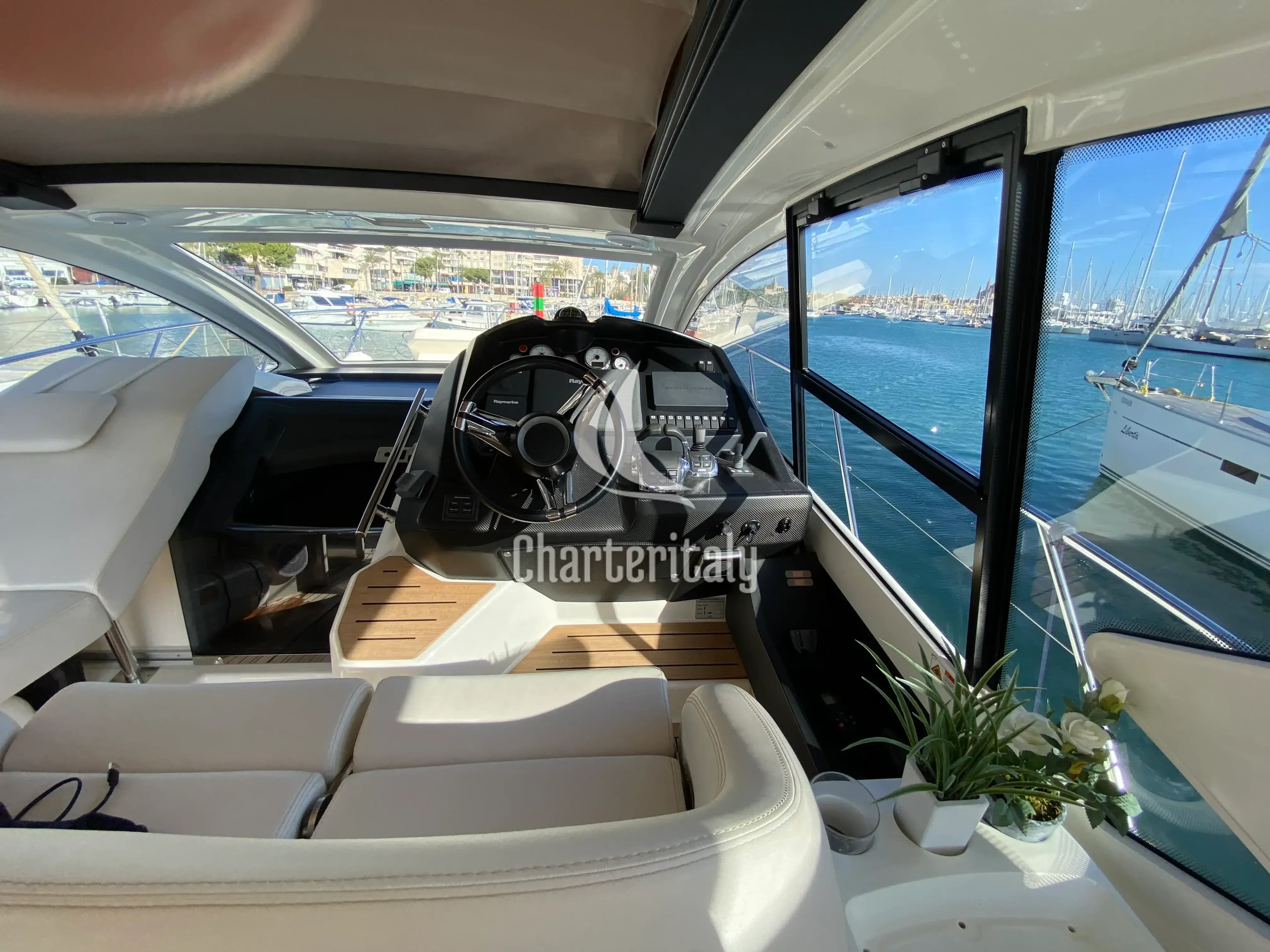 Cranchi M44 HT - Medusa - 4