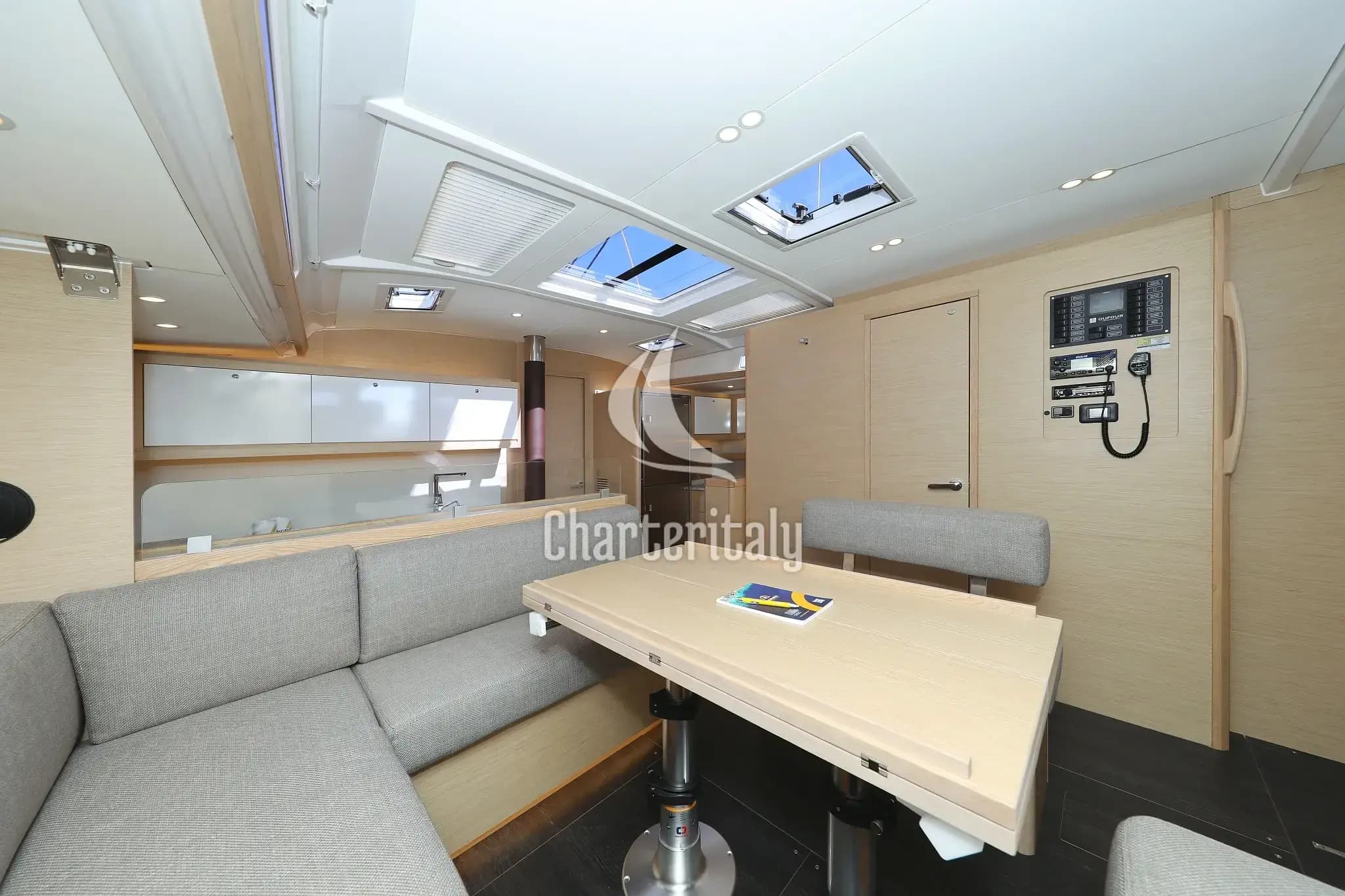 Dufour 530 - 5 + 1 cab. - Blue Therapy - 15
