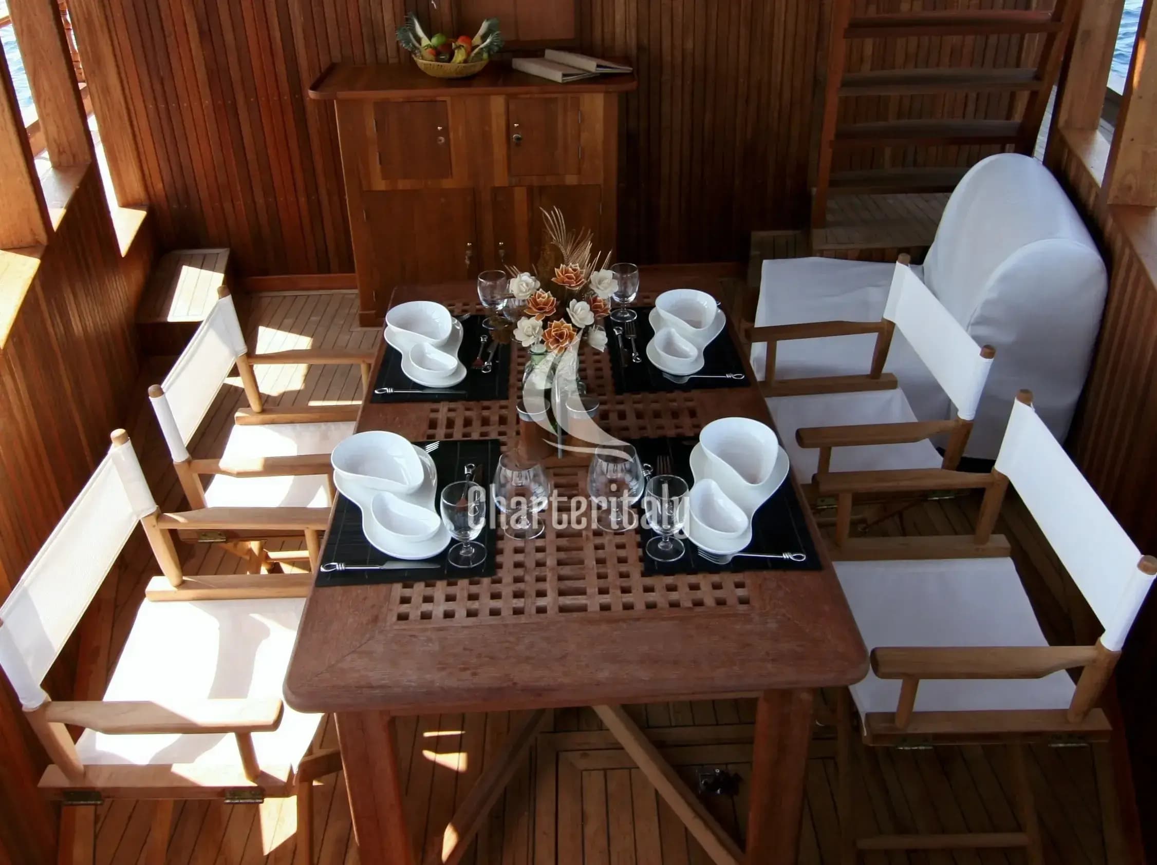 Wooden motor yacht - Stella 1 - 5