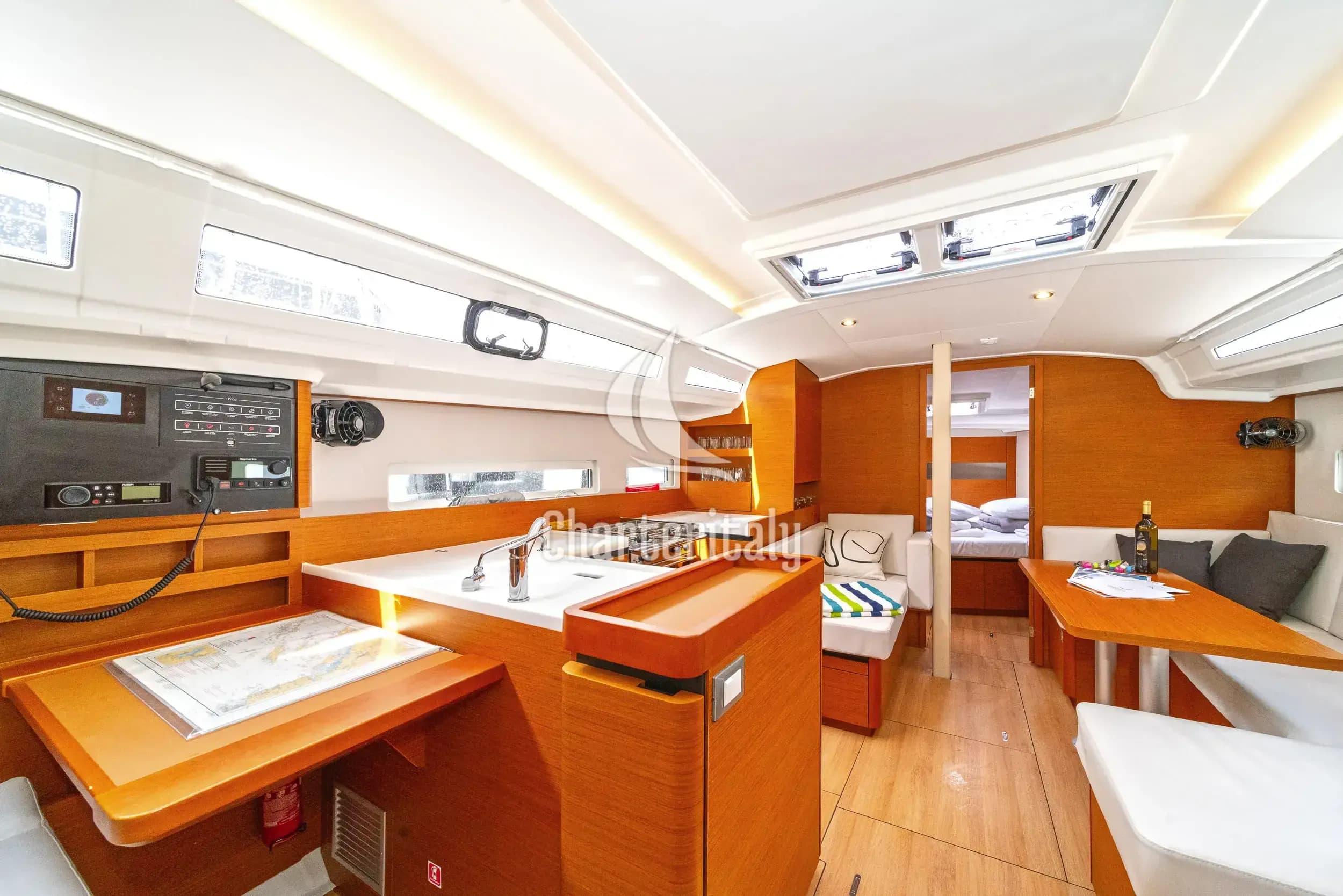 Sun Odyssey 410 - 3 cab. - First Date - 14