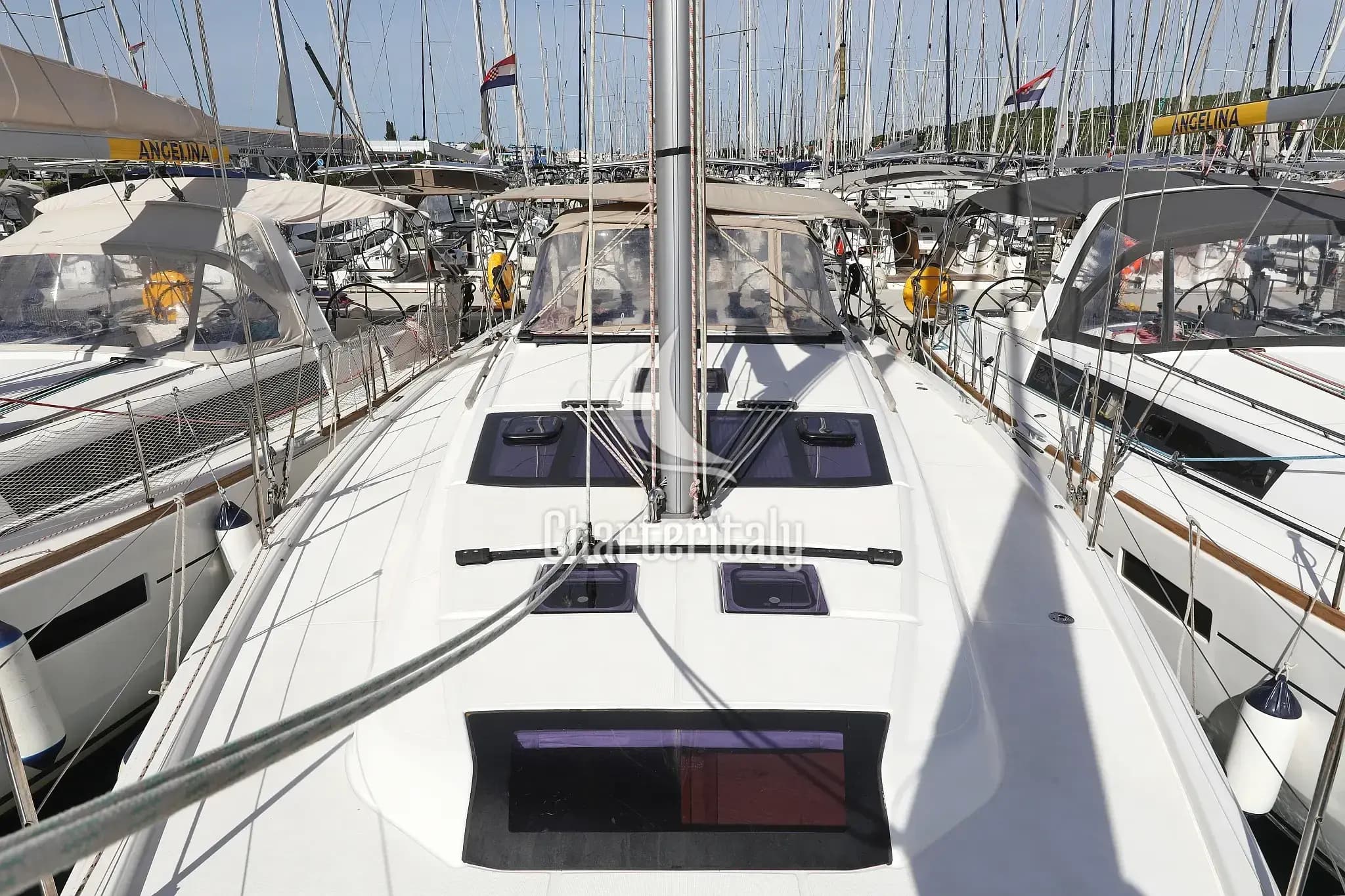 Dufour 430 GL - Friendship - 11