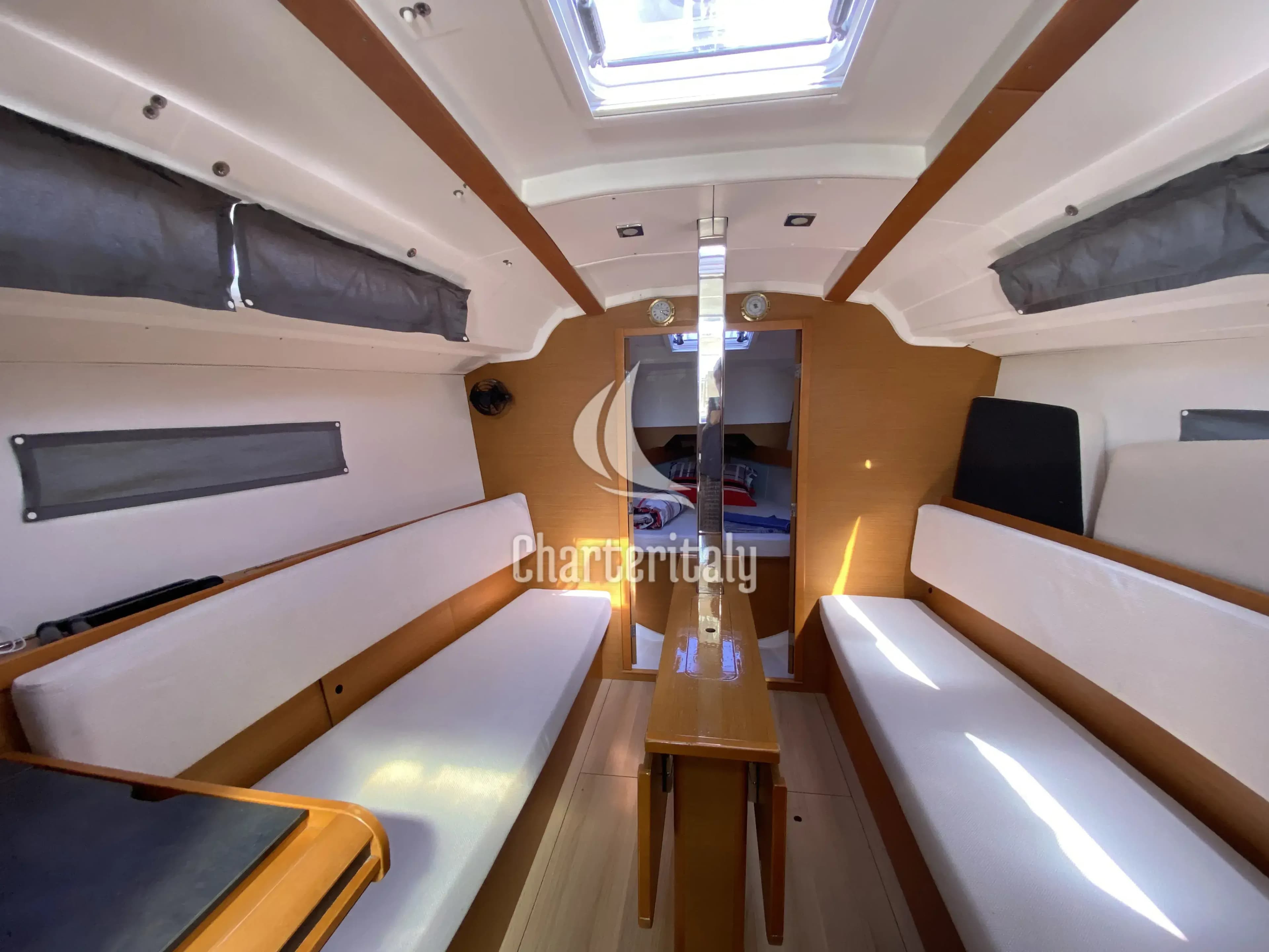 Sun Odyssey 349 - Blue Dreams - 16