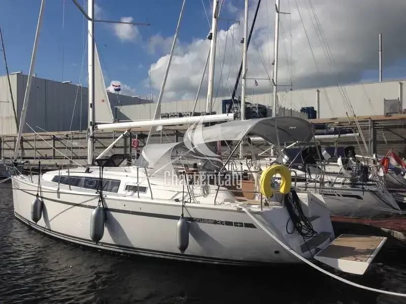 Bavaria Cruiser 33 - Bavaria Cruiser 33 - 1