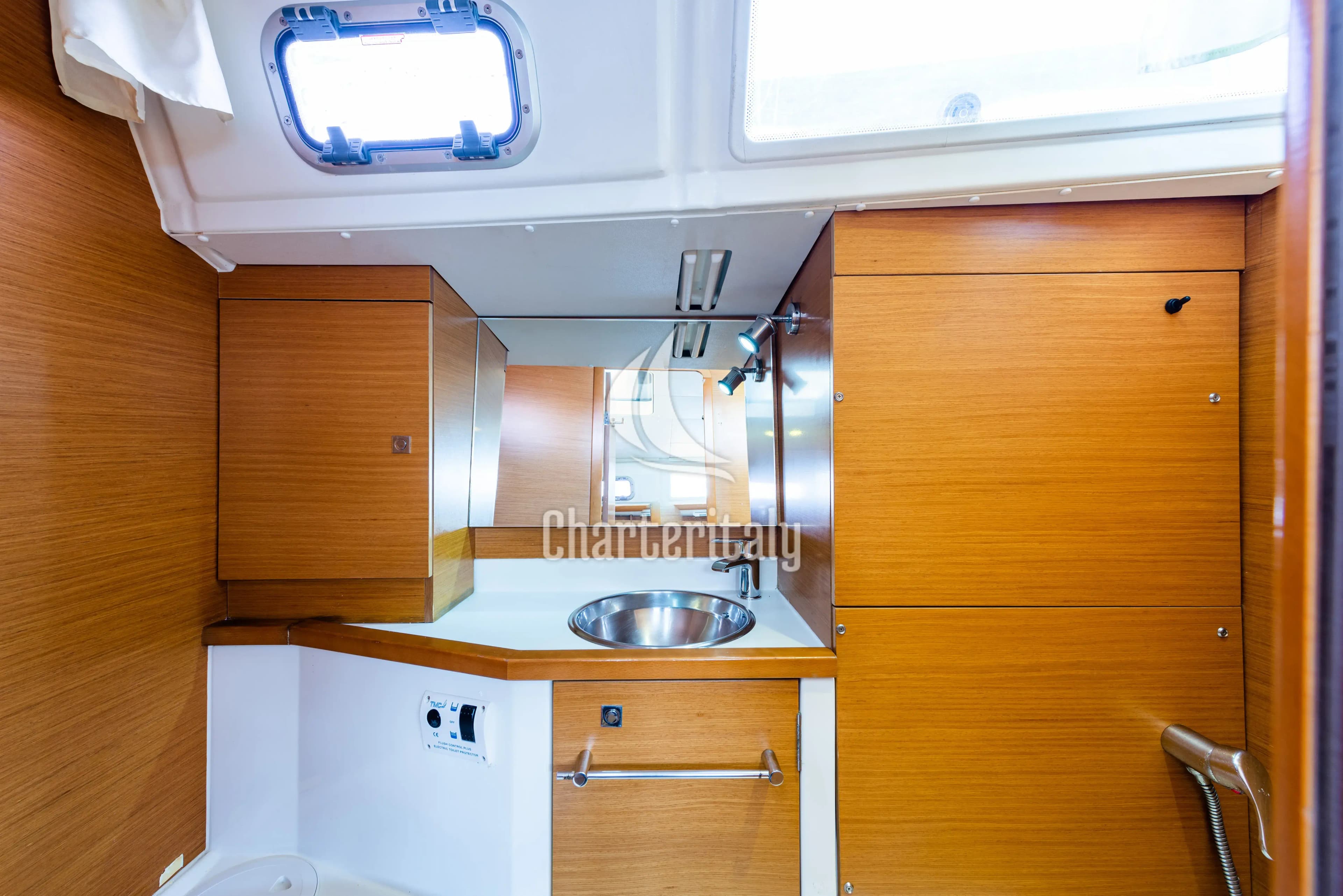 Sun Odyssey 379 - Amor Fati - 10