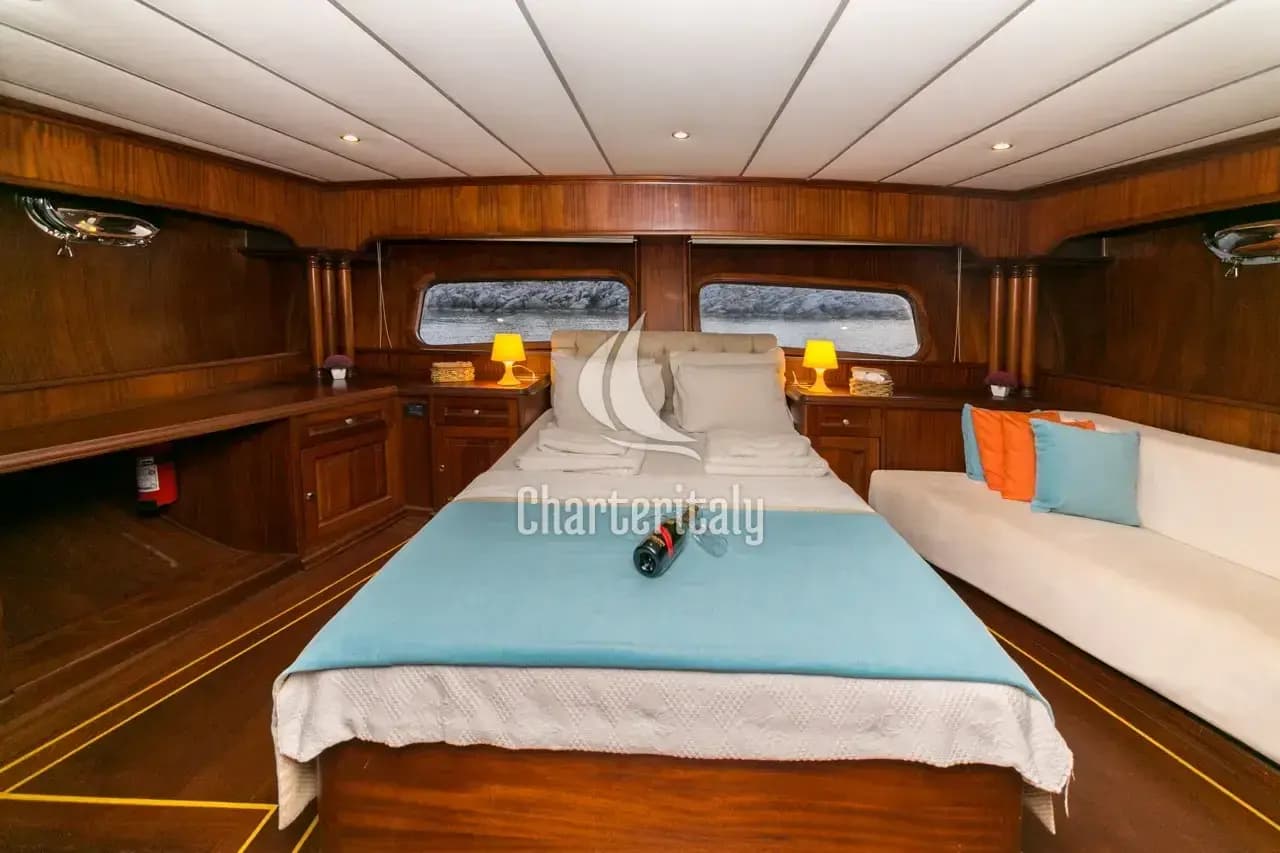 Custom built 183 - Dea Del Mare - 3