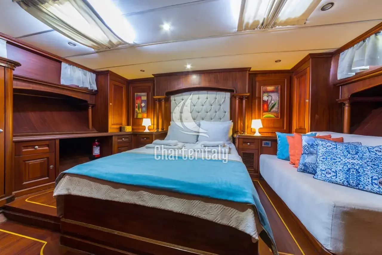 Custom built 183 - Dea Del Mare - 8