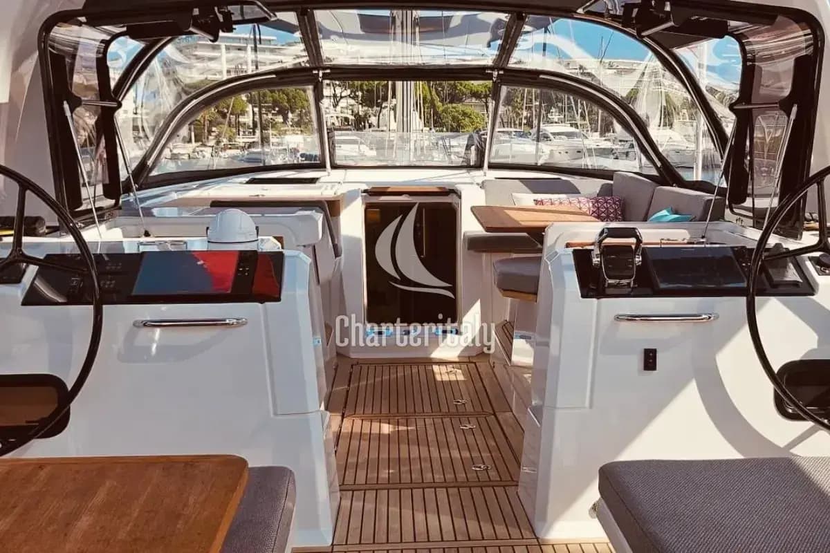 Jeanneau 55 - Marina - 21