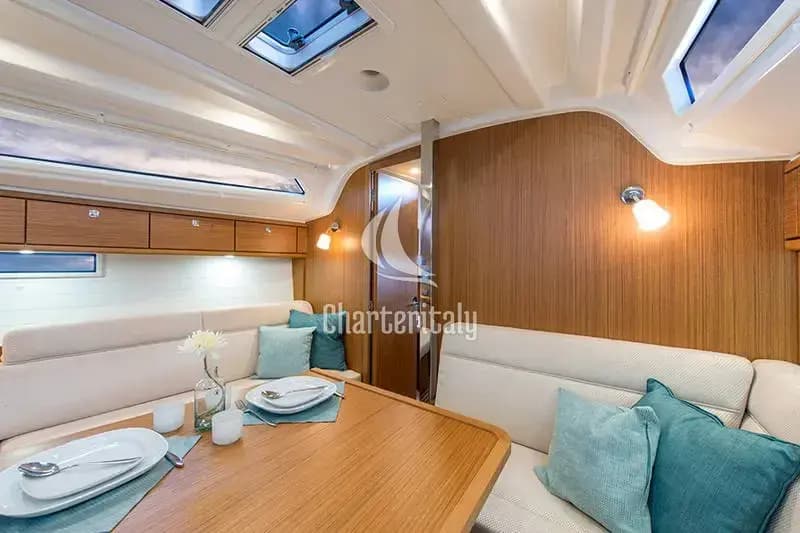 Bavaria Cruiser 37 - Bavaria Cruiser 37 - 11