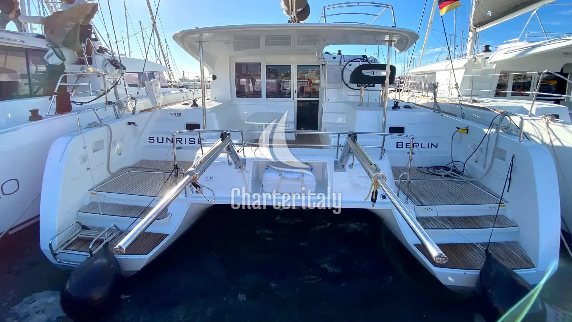 Lagoon 40 - Sunrise - 24