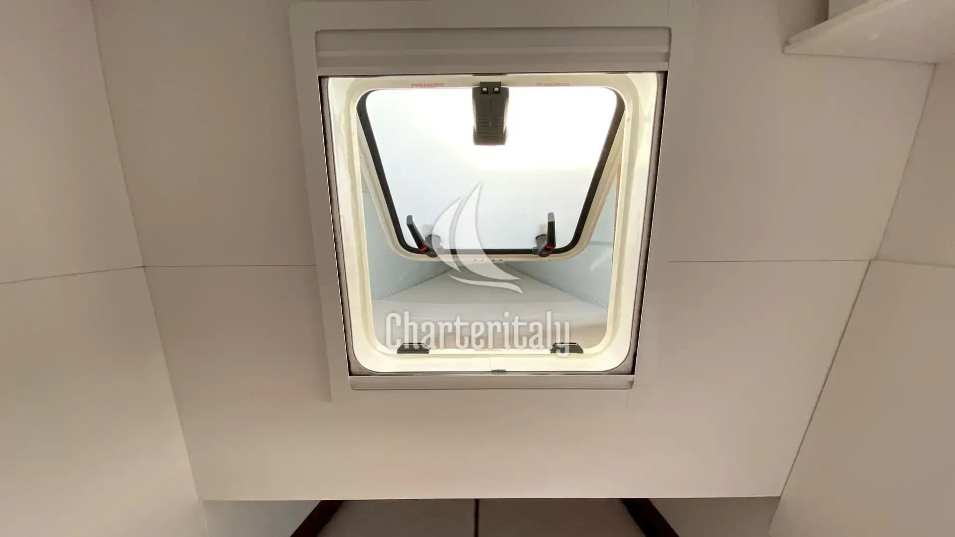 Lagoon 40 - Sunrise - 20