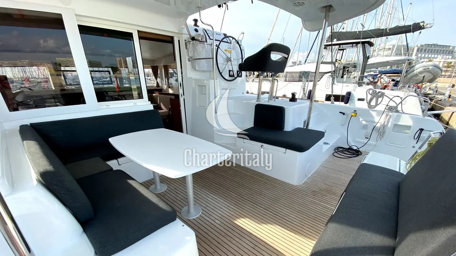Lagoon 40 - Sunrise - 23