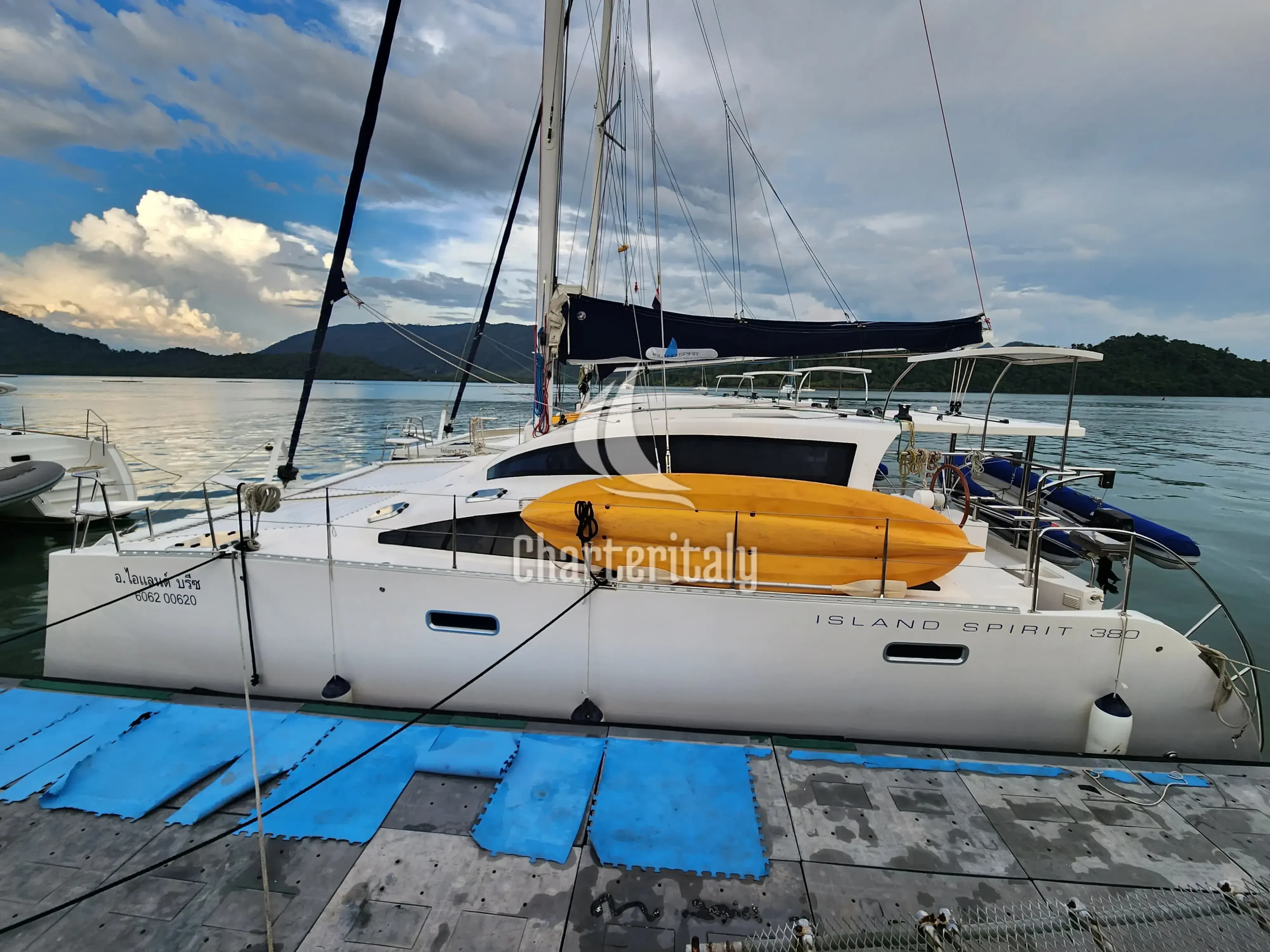 Island Spirit 38 - 4 cab. - Island Breeze - 3