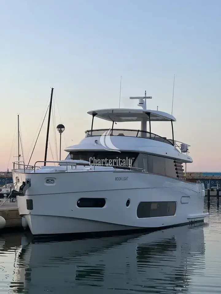 Azimut Magellano 66 - Moon light - 7