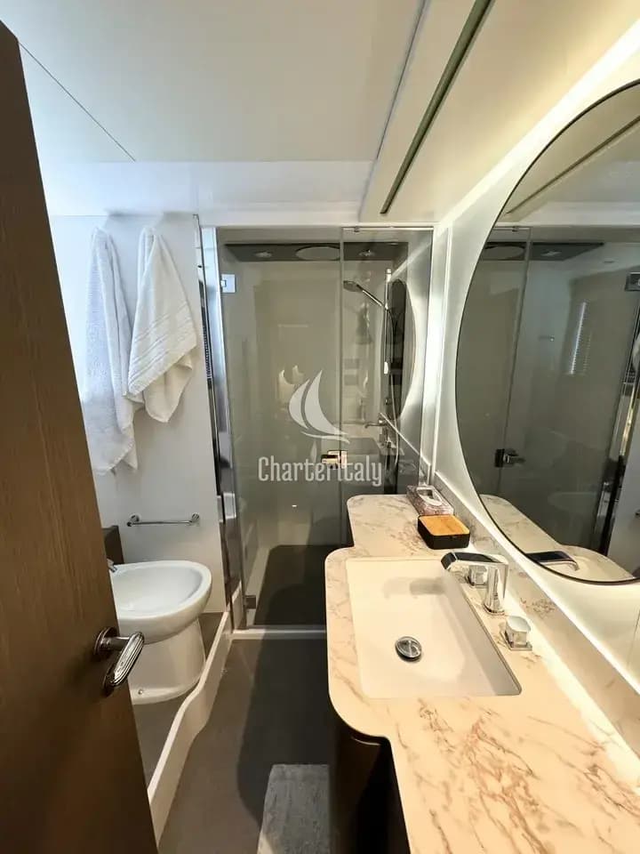 Azimut Magellano 66 - Moon light - 50