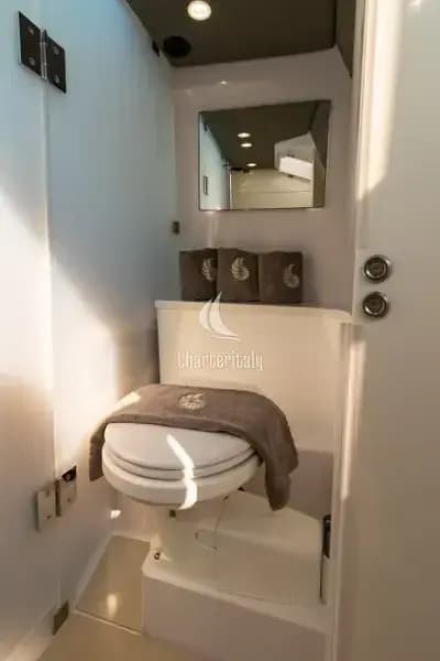 Axopar 37 XC Cross Cabin - MY CHARACTER - 55