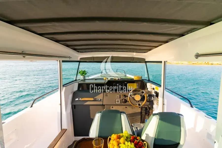 Axopar 37 XC Cross Cabin - MY CHARACTER - 42