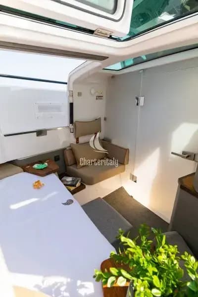 Axopar 37 XC Cross Cabin - MY CHARACTER - 76