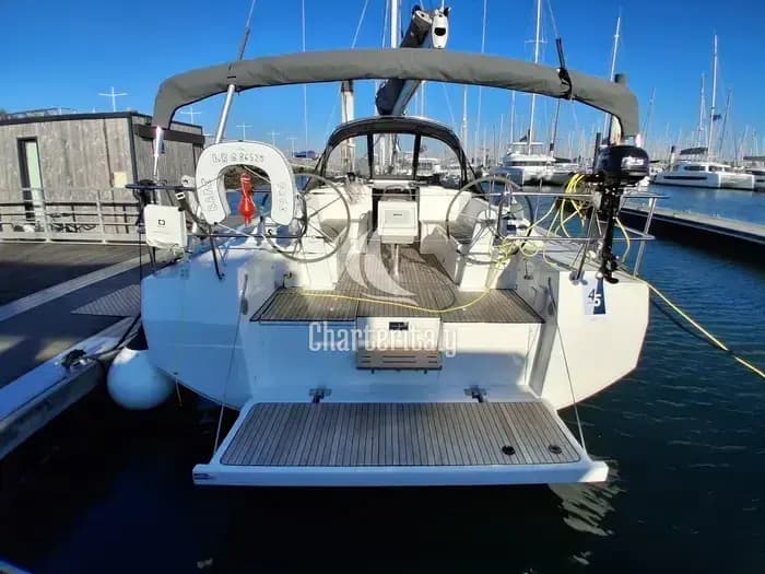 Bavaria C38 - Babe - 5