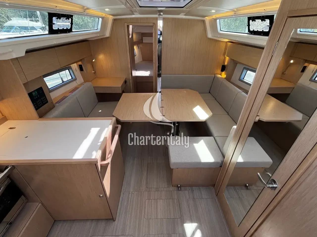 Bavaria C38 - Babe - 7