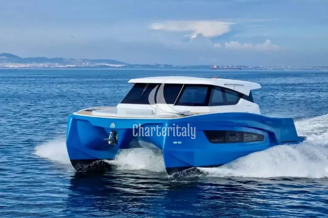 Aventura 38 SC - Falcon II - 5