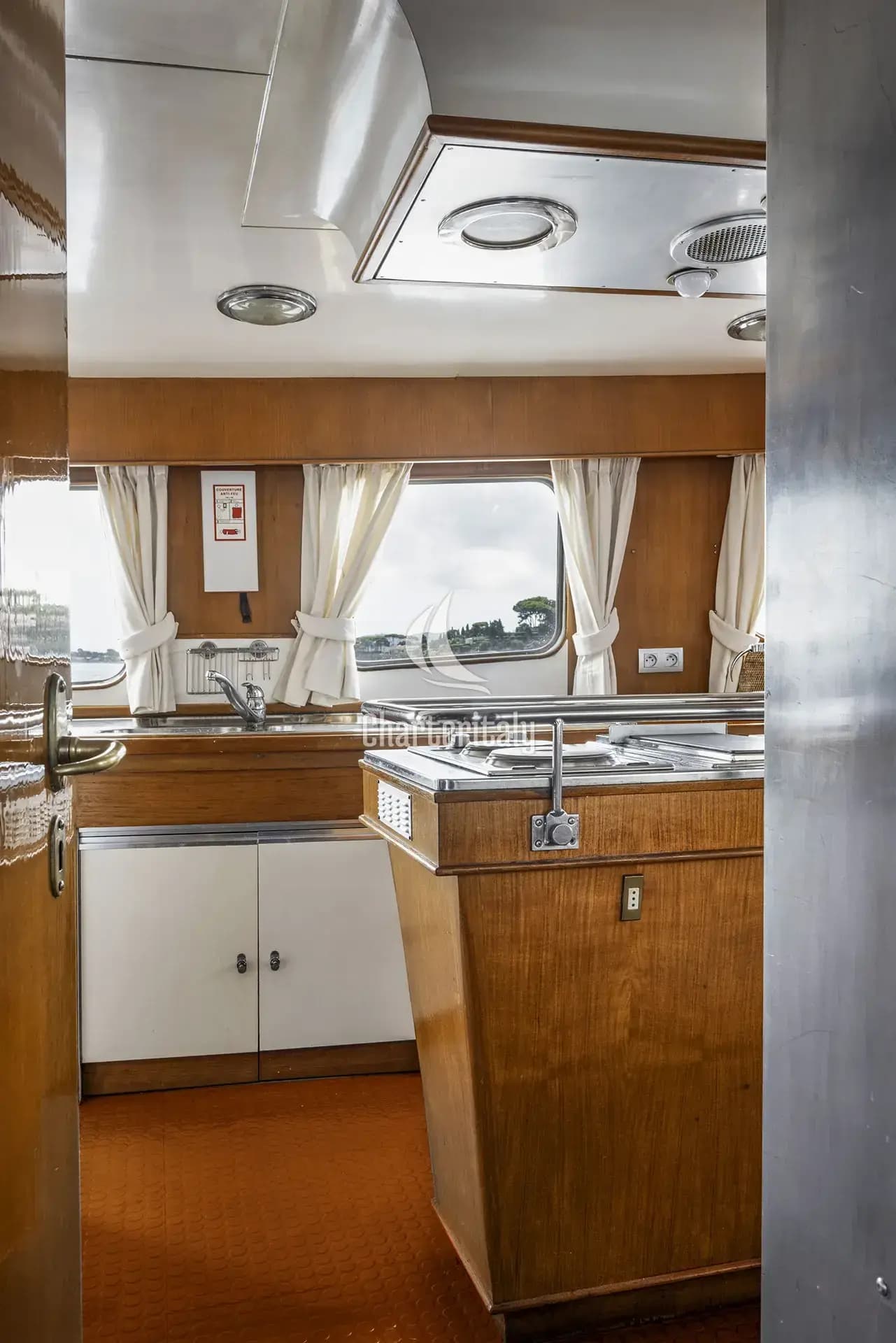 Motoryacht - Five Angels - Motor yacht - 13