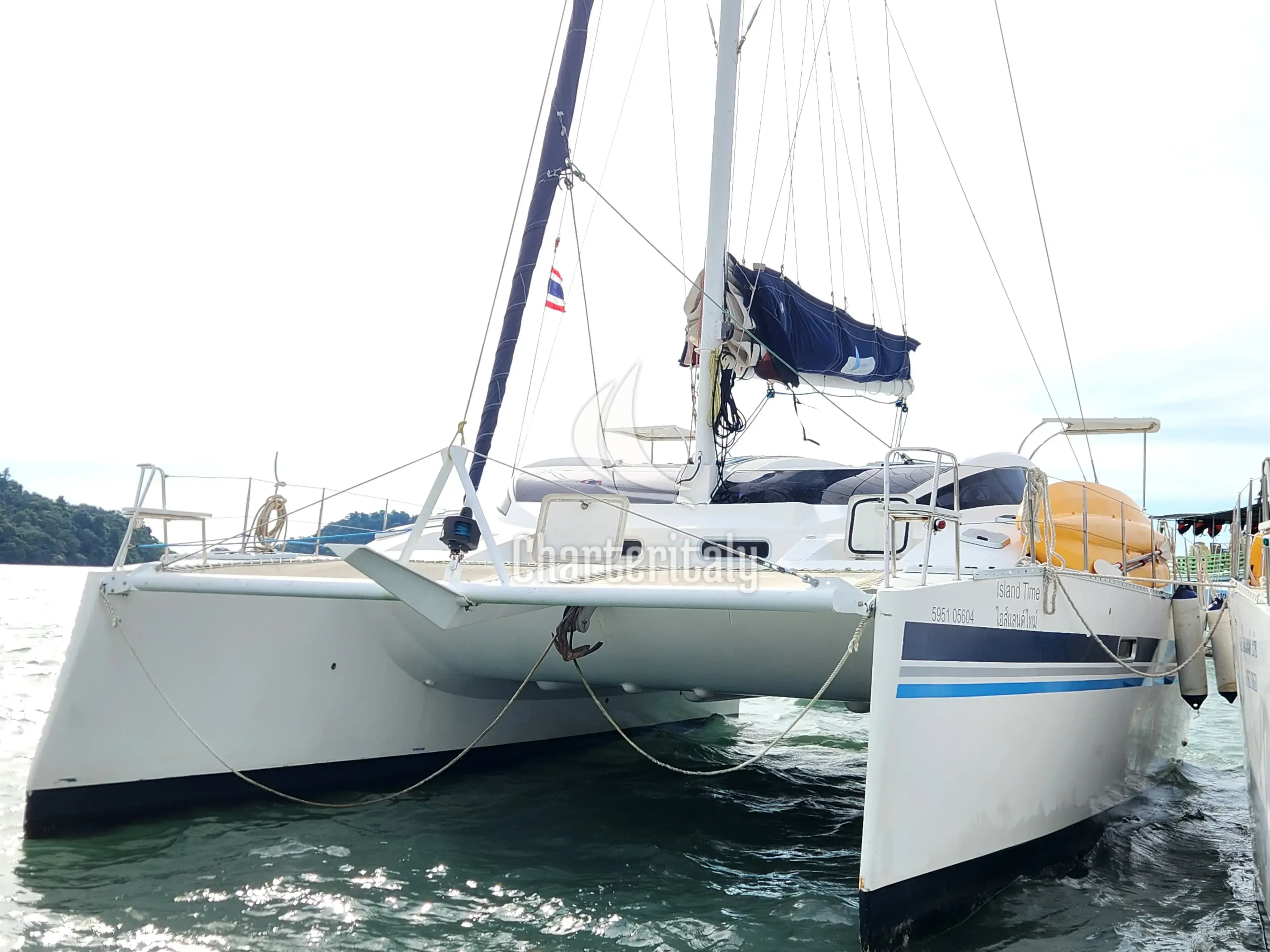 Island Spirit 38 - 4 cab. - Island Time - 3