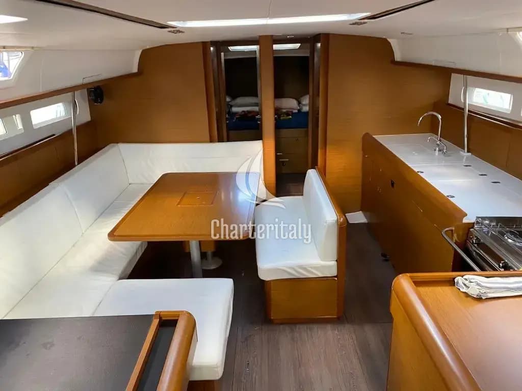Sun Odyssey 519 - Alboran Pacharan (Cabo Verde) - 8