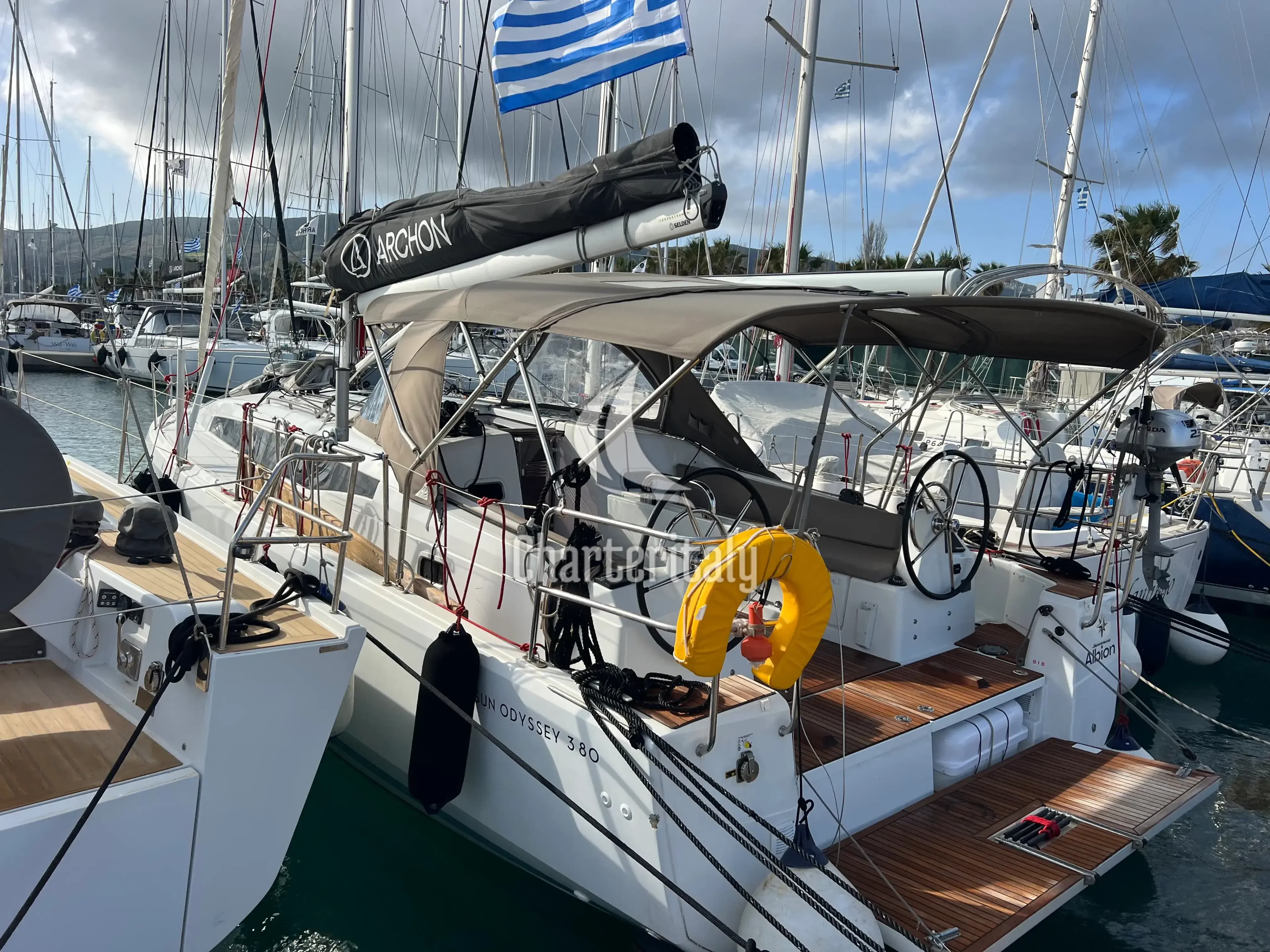 Sun Odyssey 380 - Albion - 6