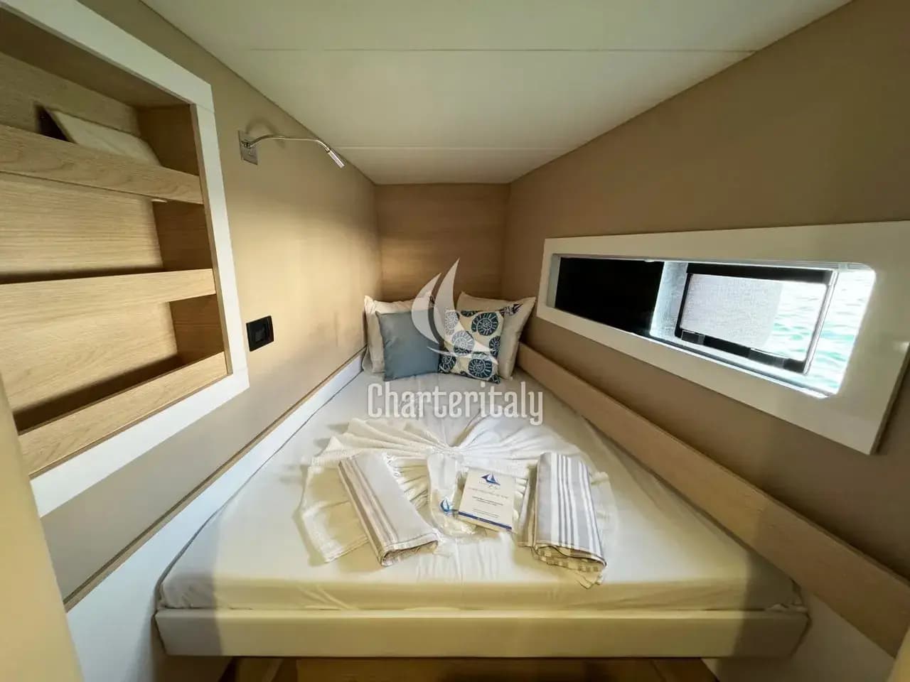 Aventura 37 - Pronto Sail - 16