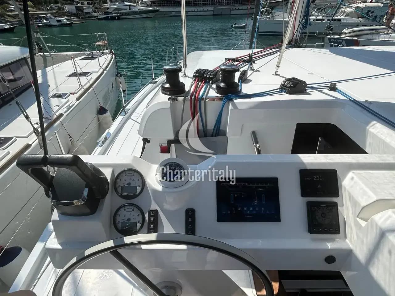 Aventura 37 - Pronto Sail - 10