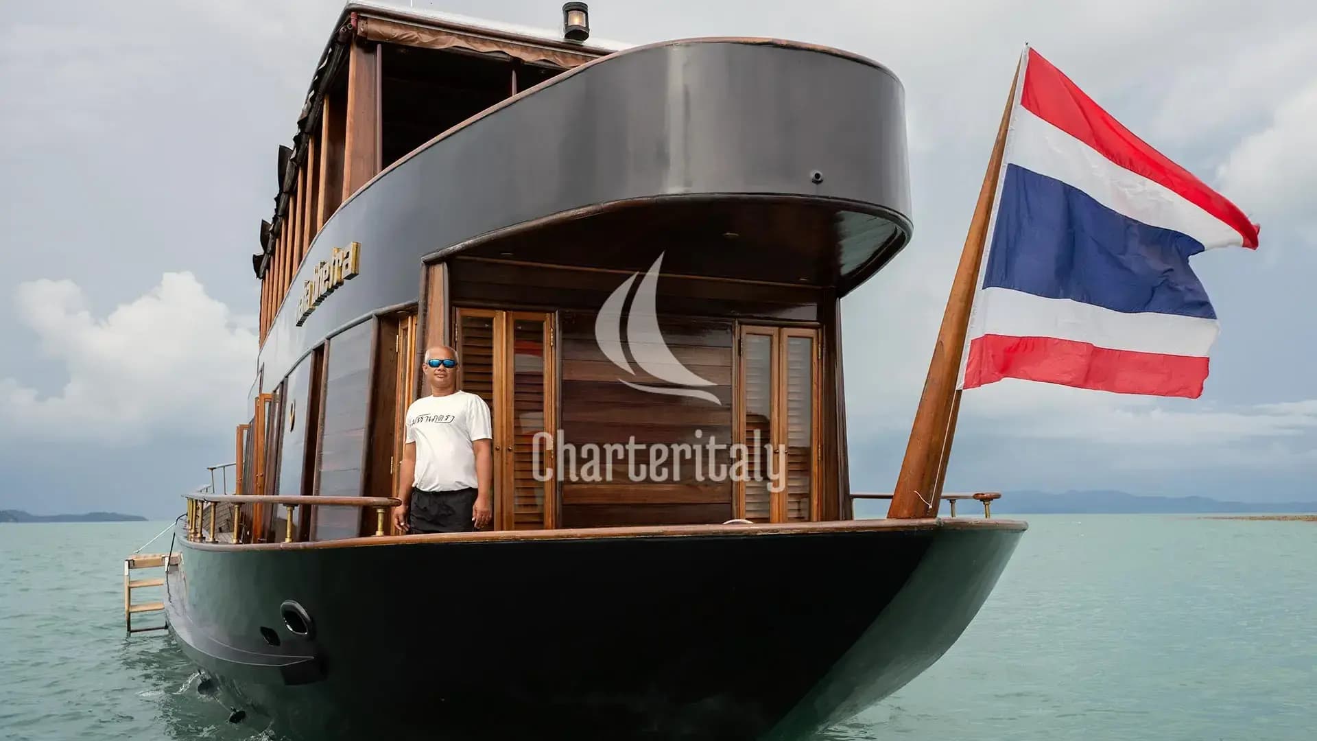 Motoryacht - Maha Bhetra - 8