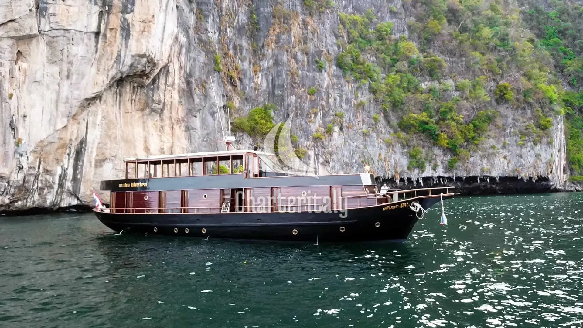 Motoryacht - Maha Bhetra - 18