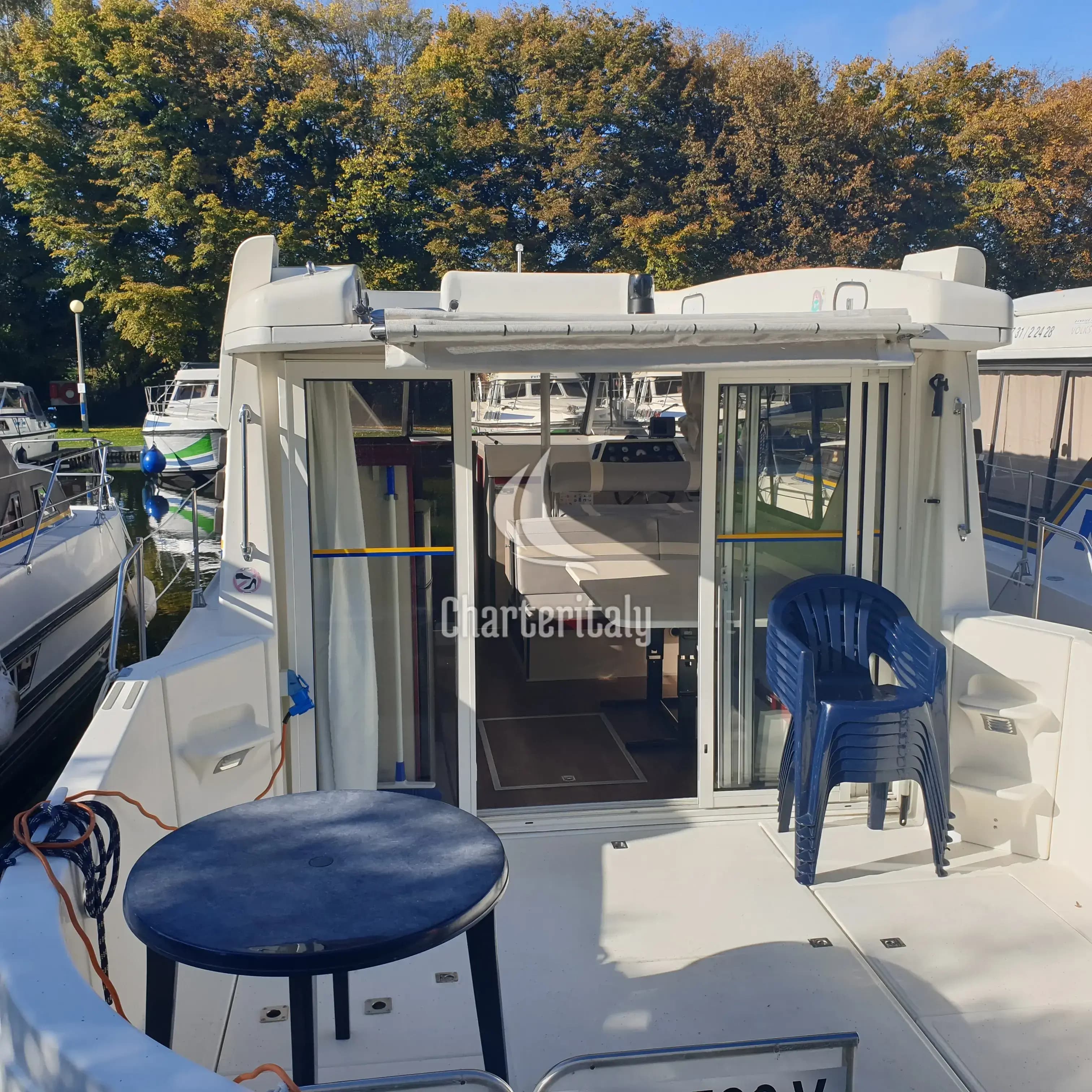 Nicols Sedan 1160 - Harlingen - 5