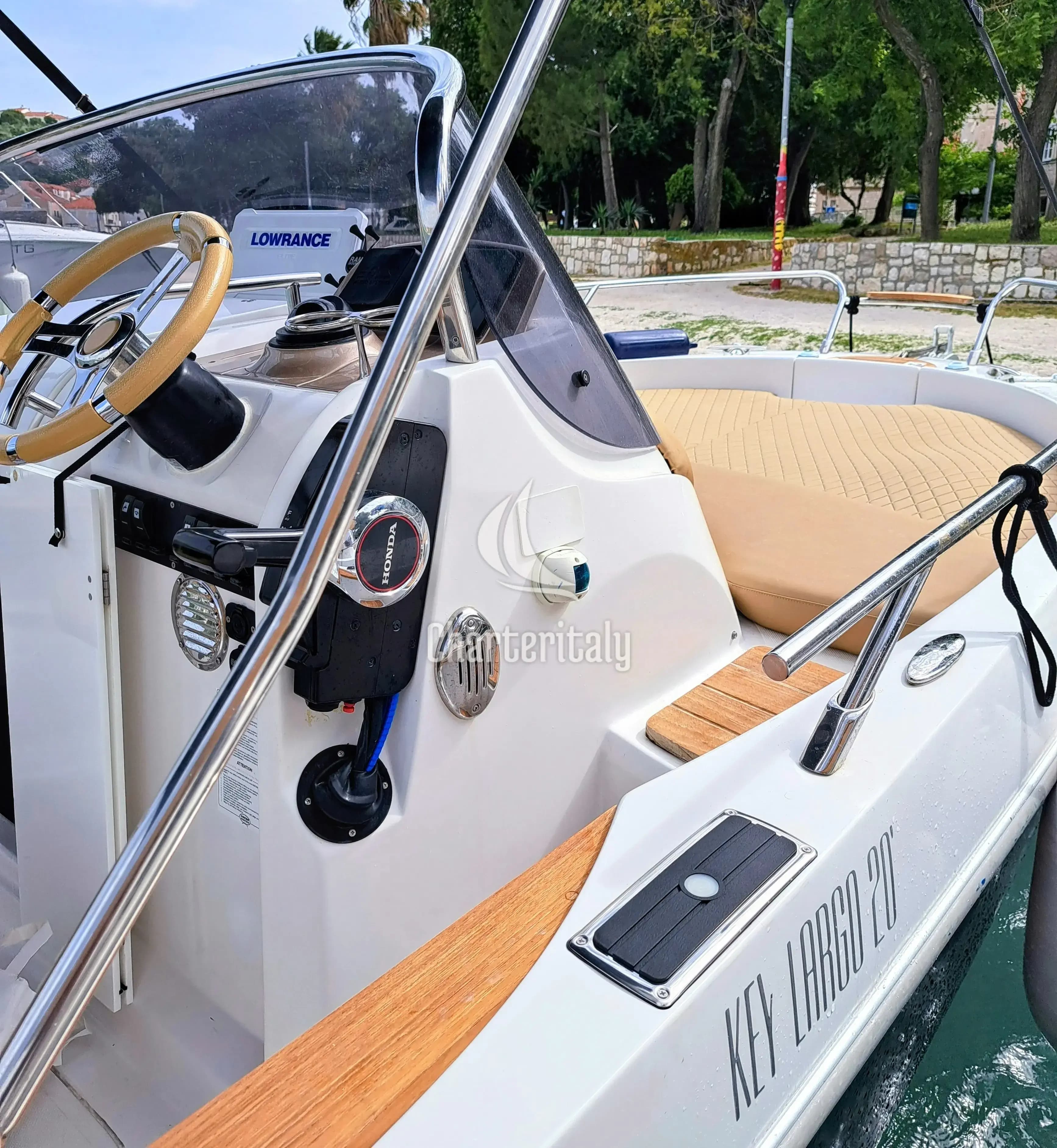 Key Largo 24 - Dory - 14