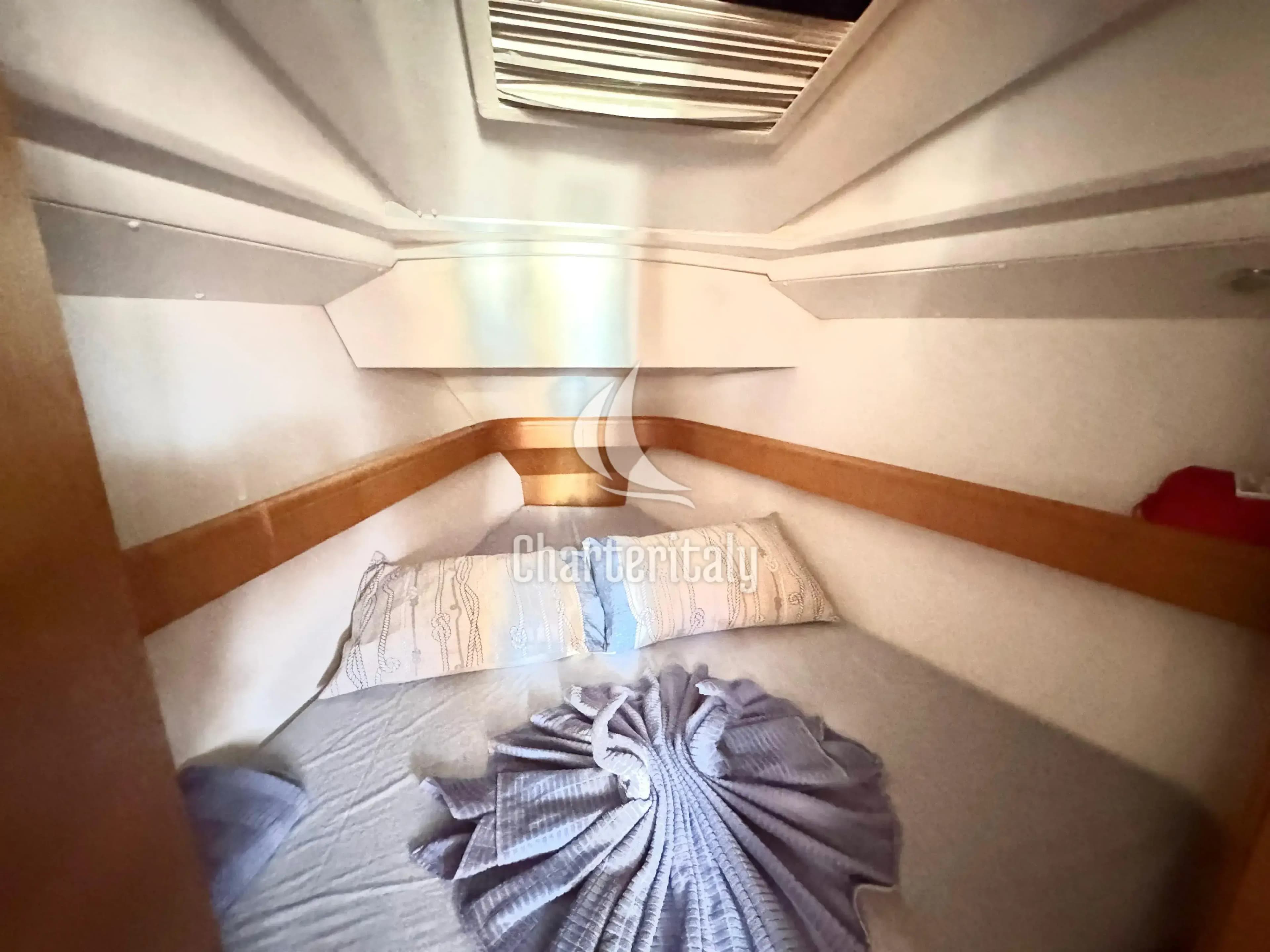 Sun Odyssey 36i - Che - 8
